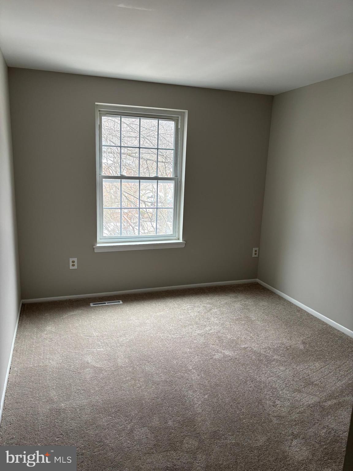 HICKORY HOLLOW - Residential