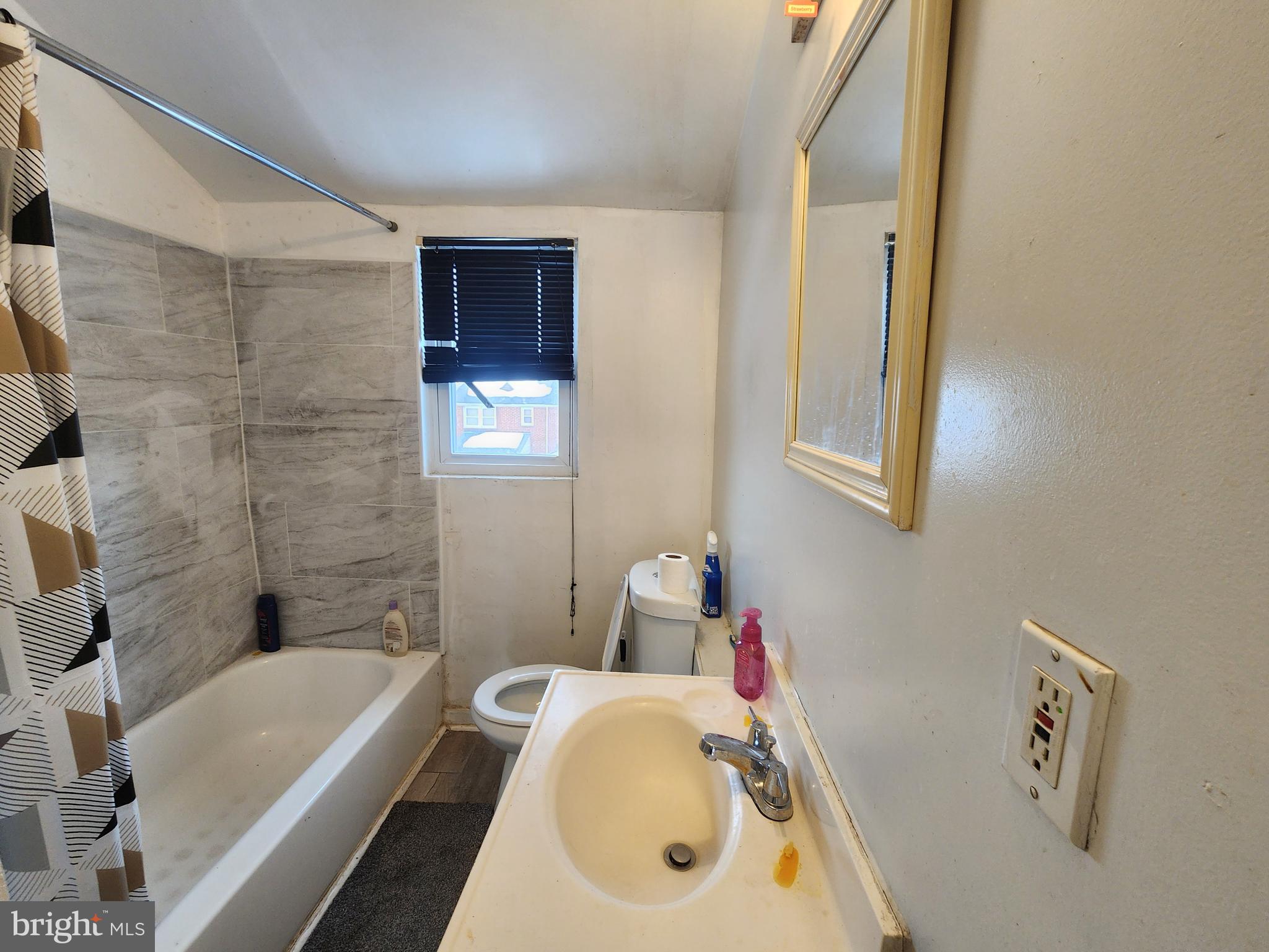 WOODMERE - Residential