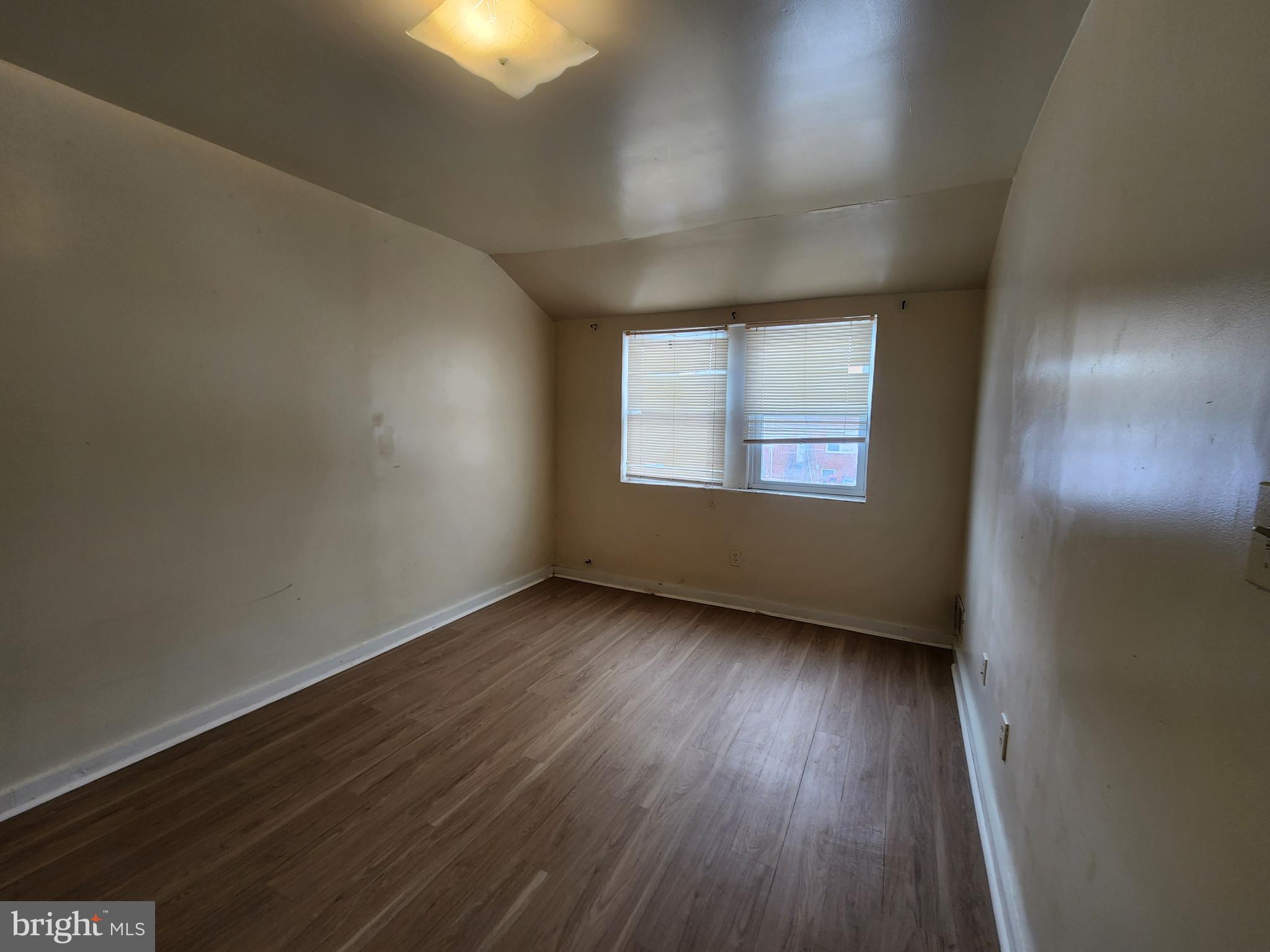 WOODMERE - Residential