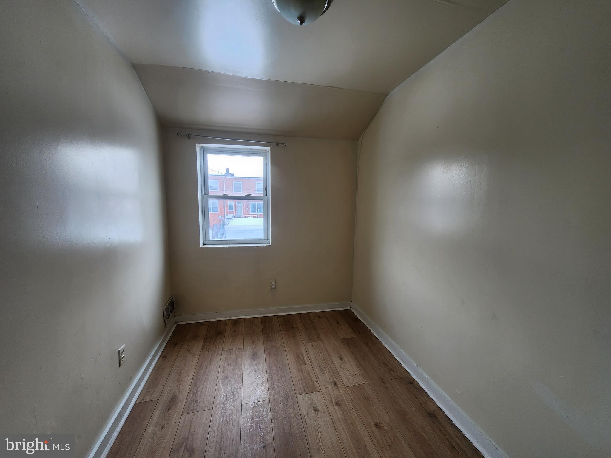 WOODMERE - Residential