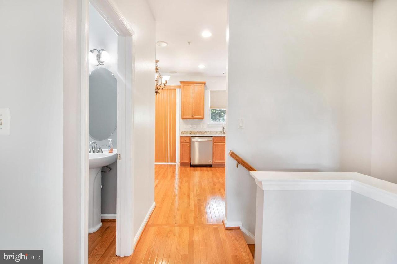 99 DANBURY STREET SW