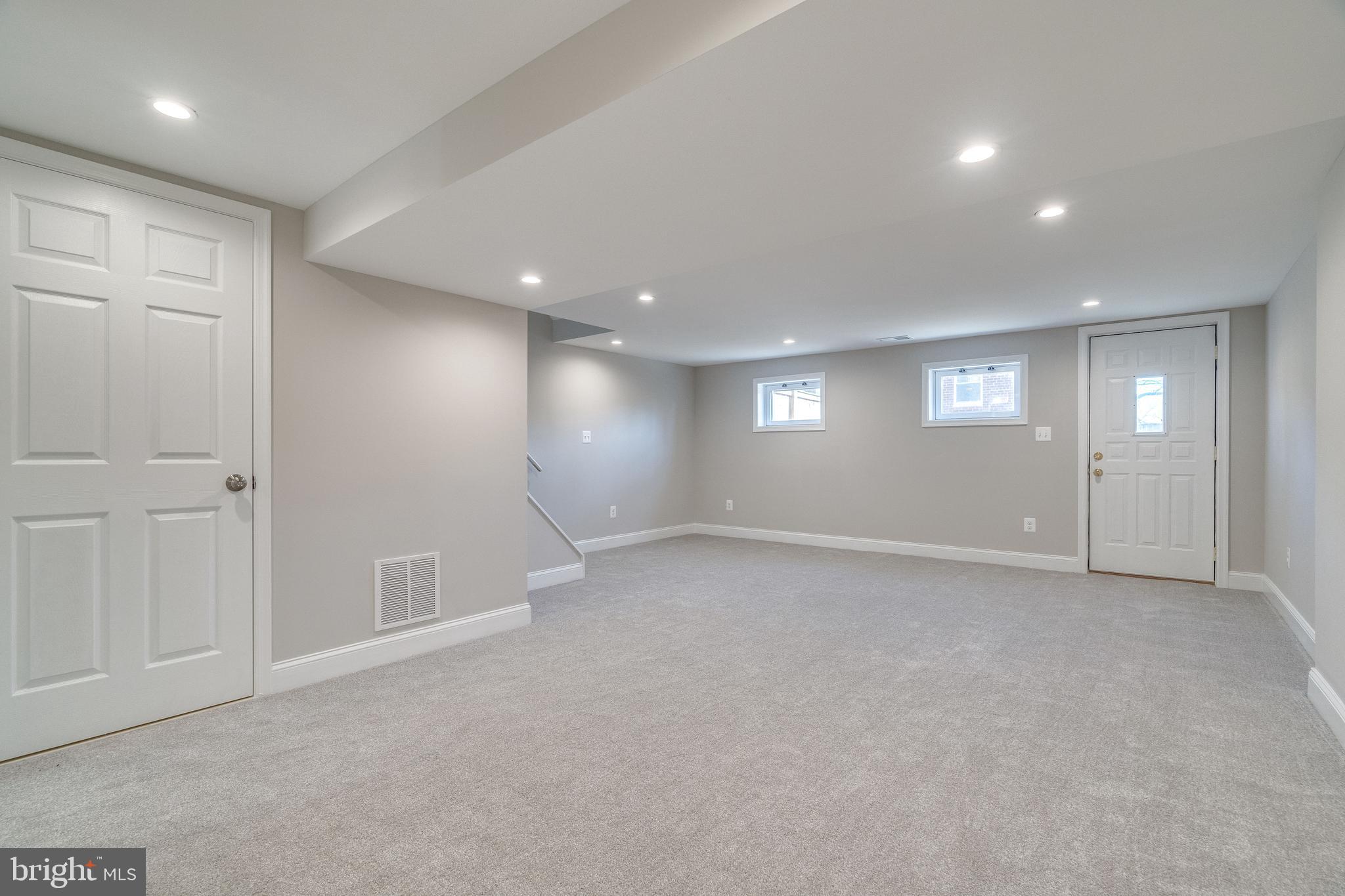 WARWICK VILLAGE - Residential