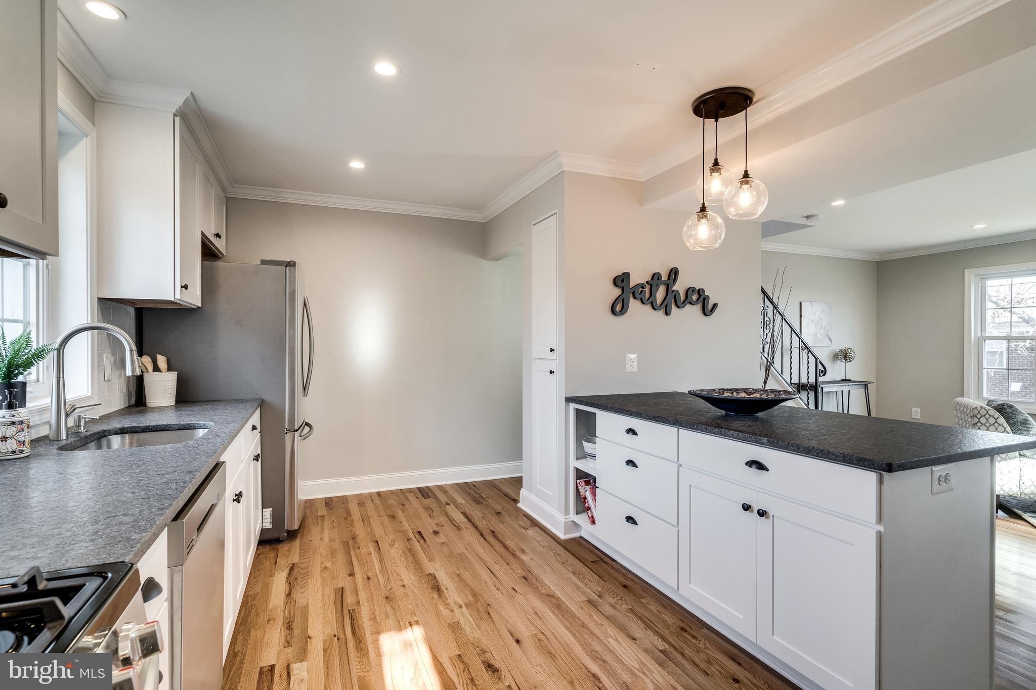 WARWICK VILLAGE - Residential