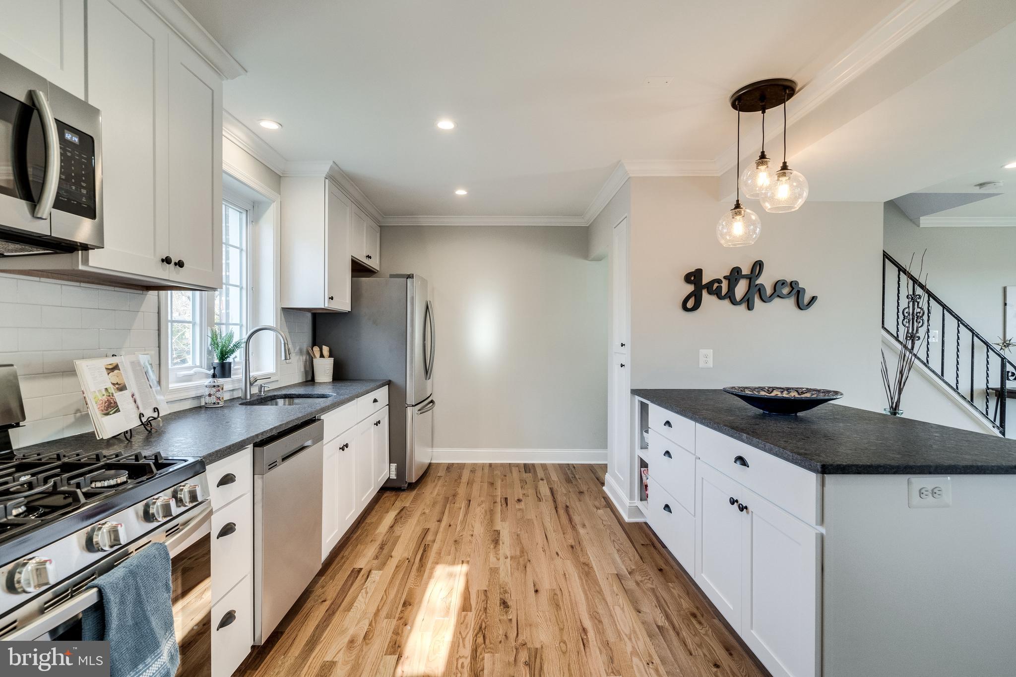 WARWICK VILLAGE - Residential