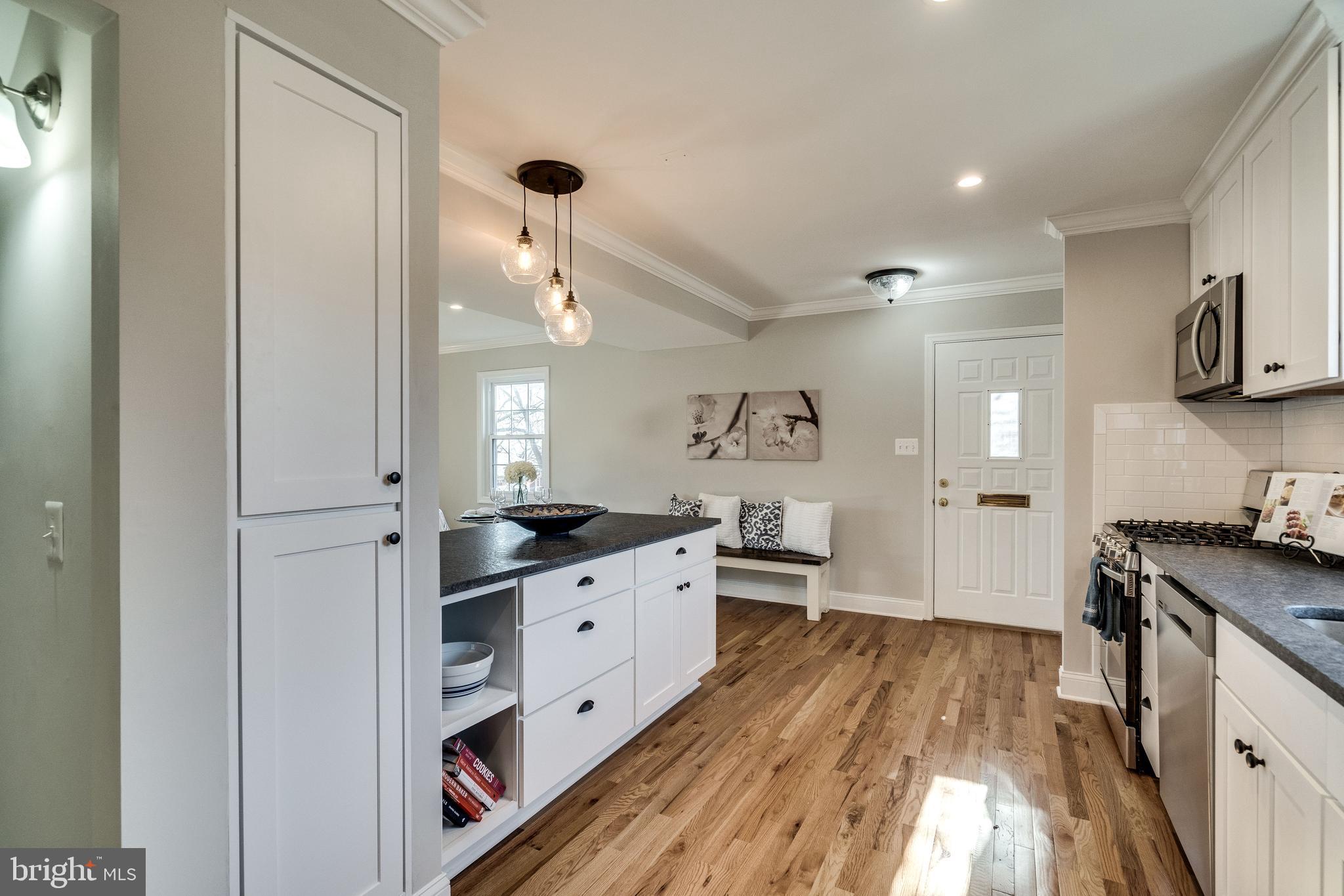 WARWICK VILLAGE - Residential