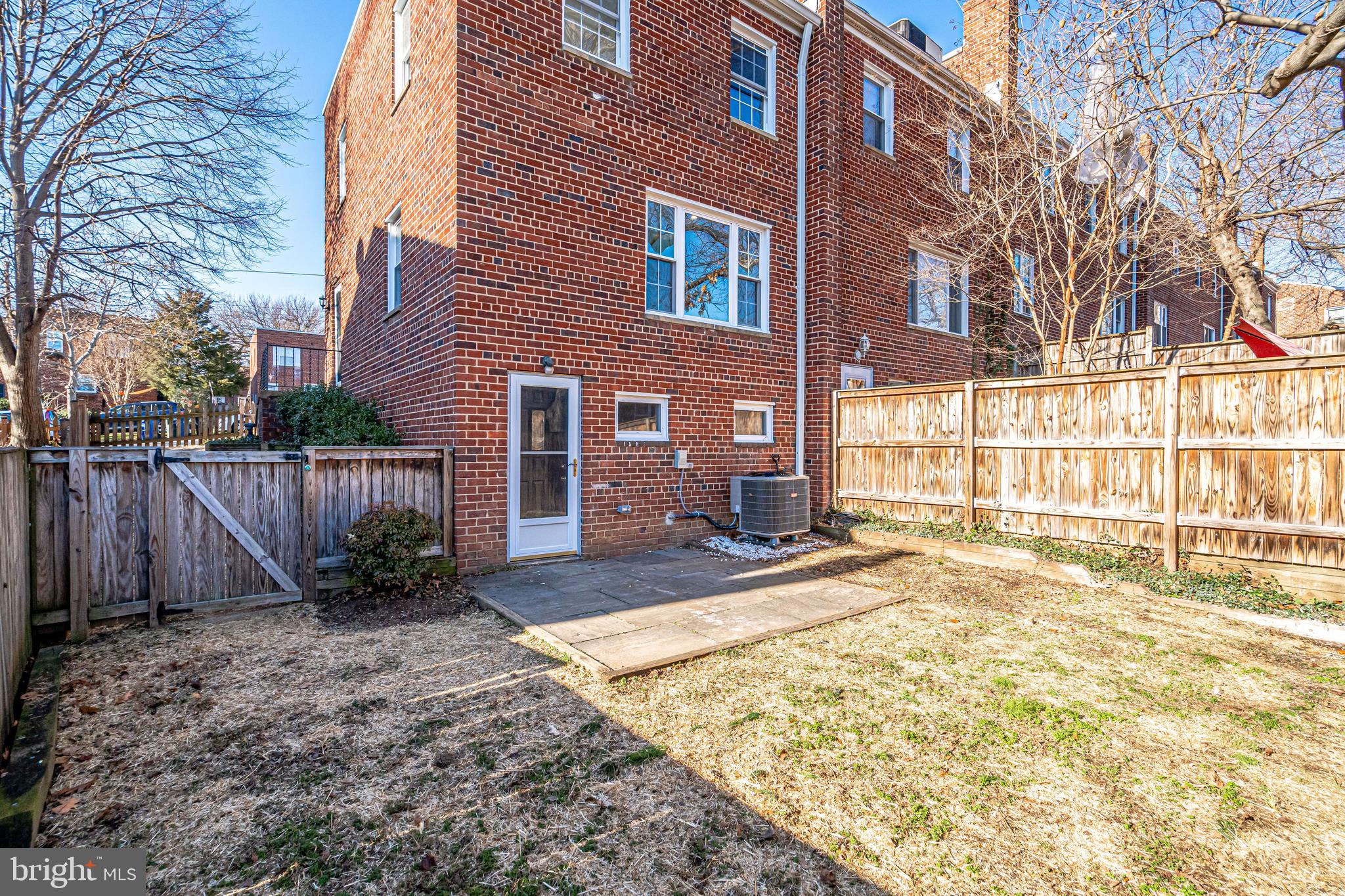 WARWICK VILLAGE - Residential