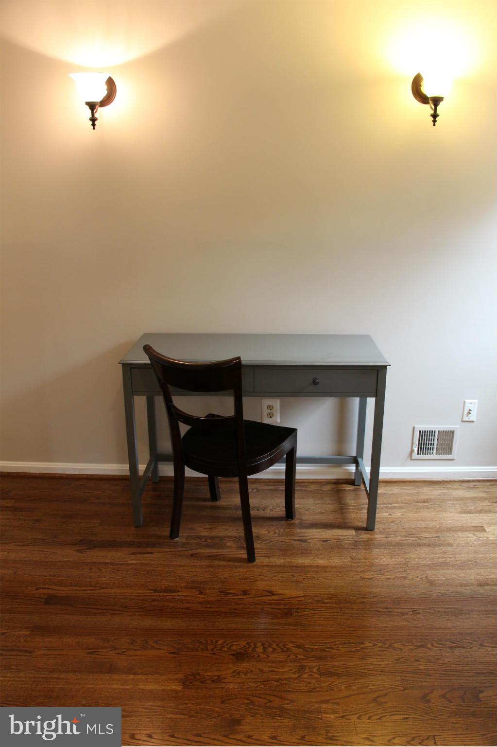 SOUTH RUN OAKS - Residential