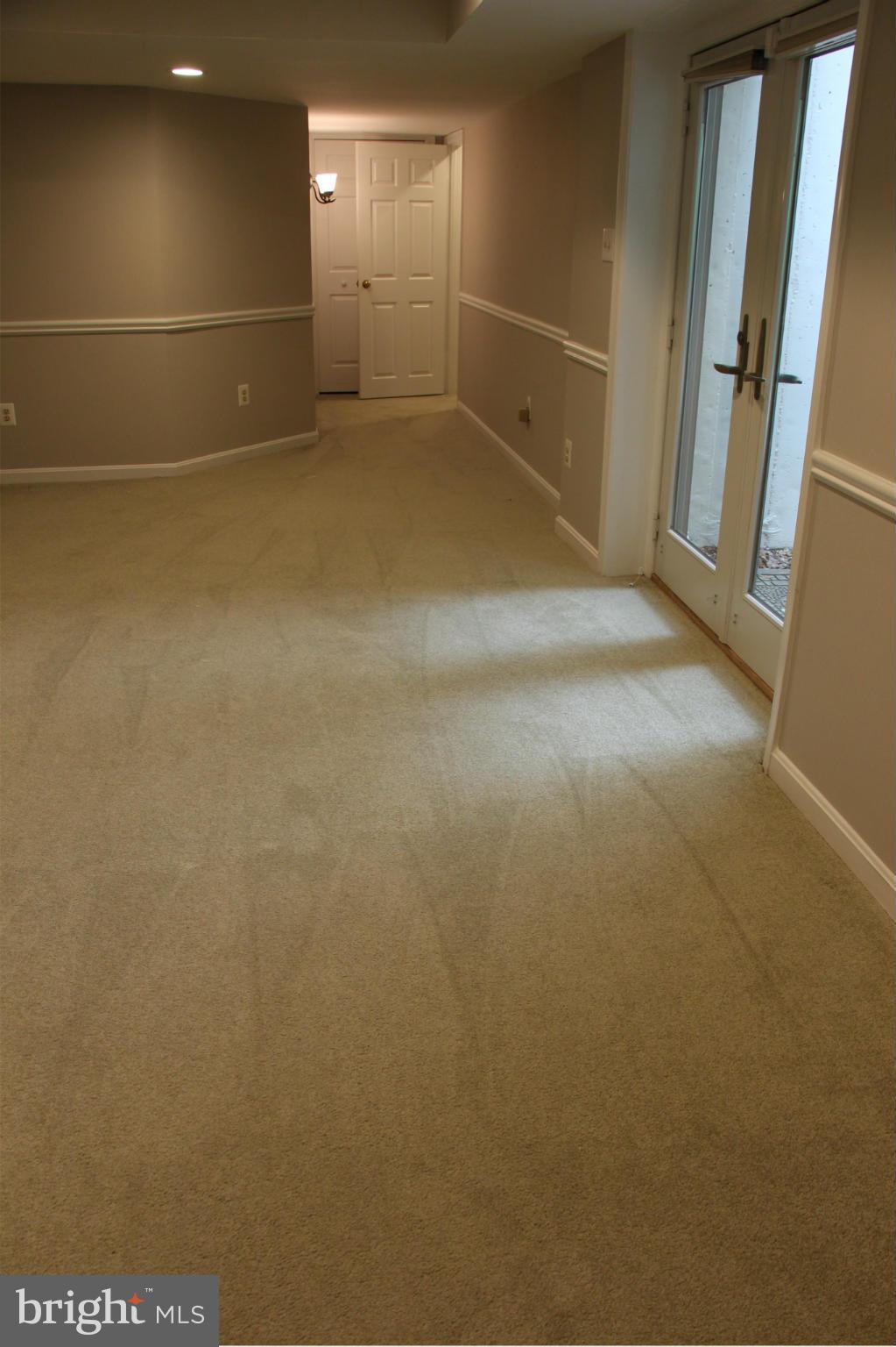 SOUTH RUN OAKS - Residential