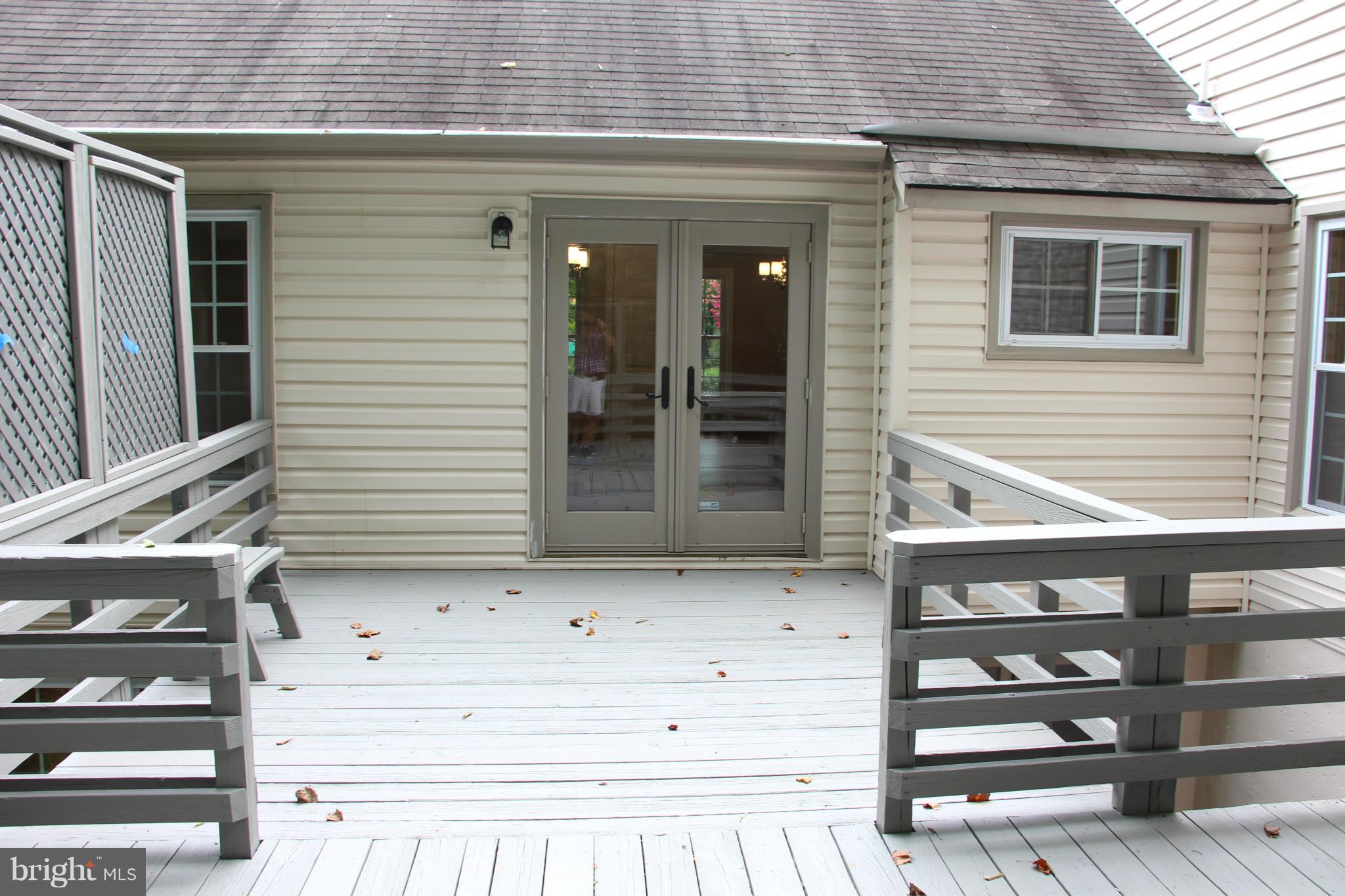 SOUTH RUN OAKS - Residential