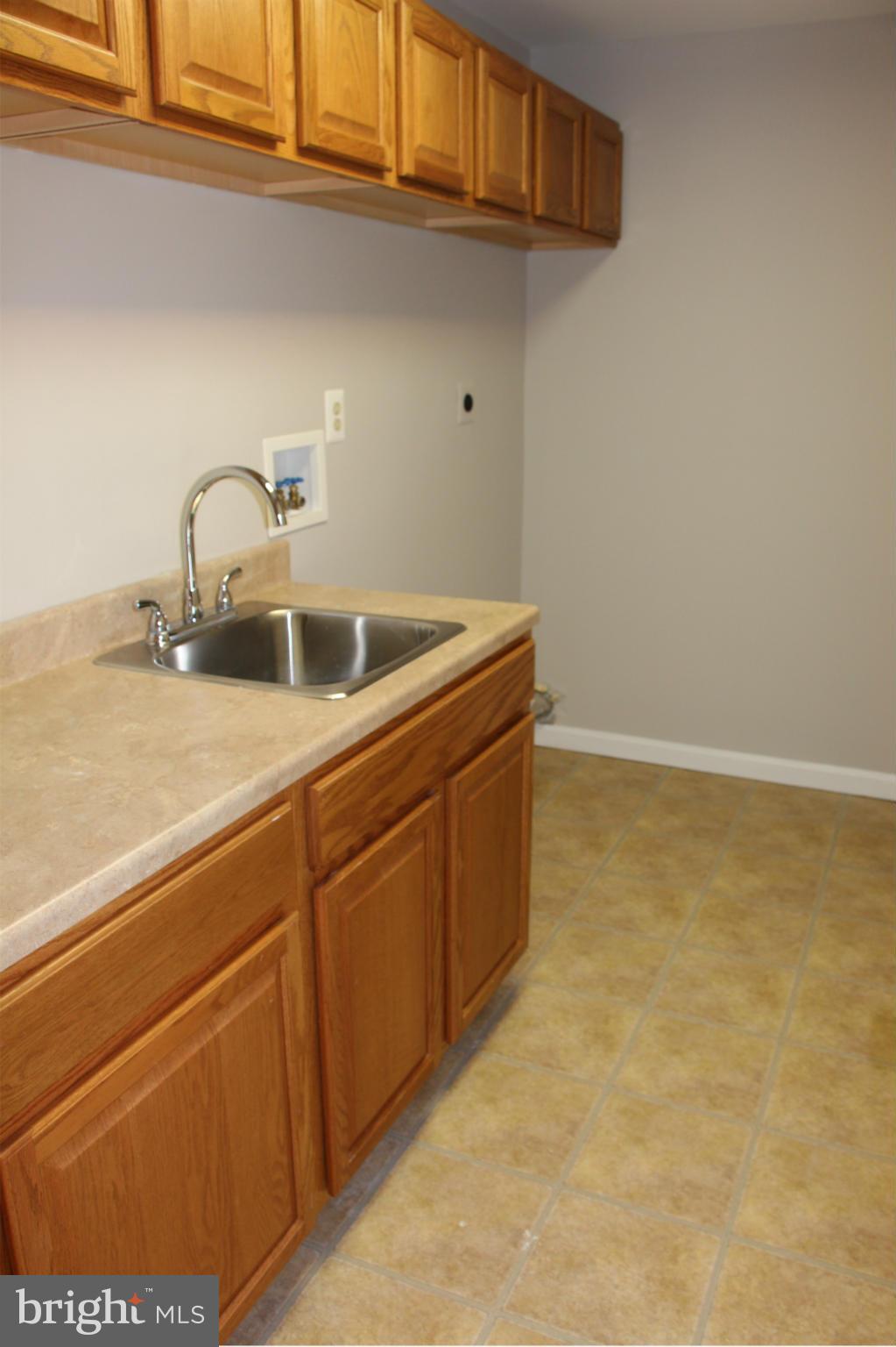 SOUTH RUN OAKS - Residential