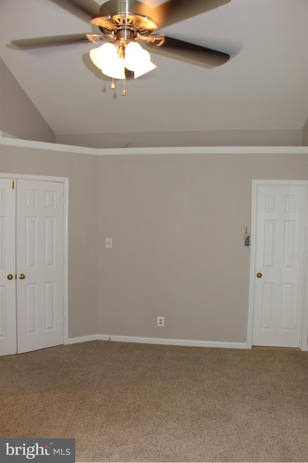 SOUTH RUN OAKS - Residential