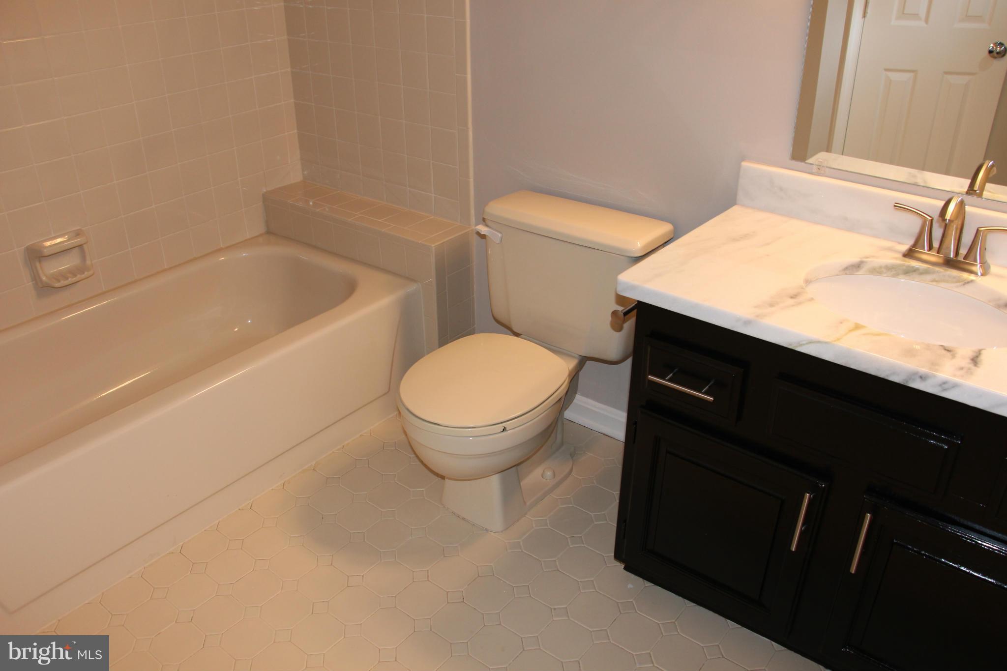 SOUTH RUN OAKS - Residential