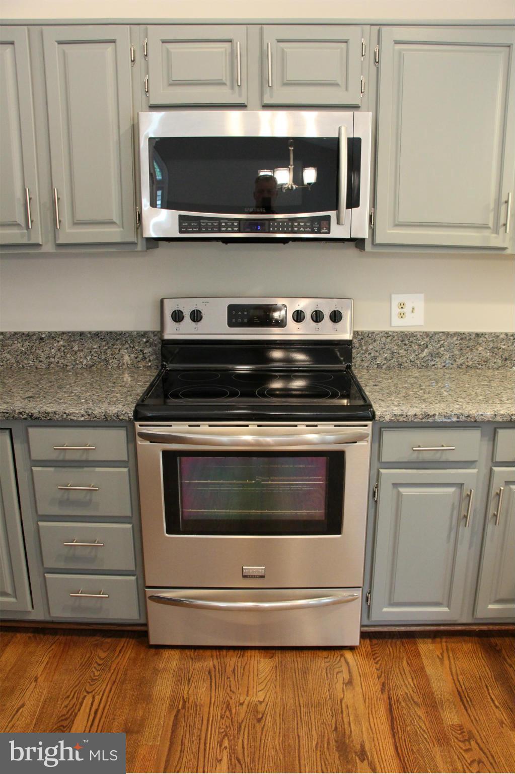 SOUTH RUN OAKS - Residential