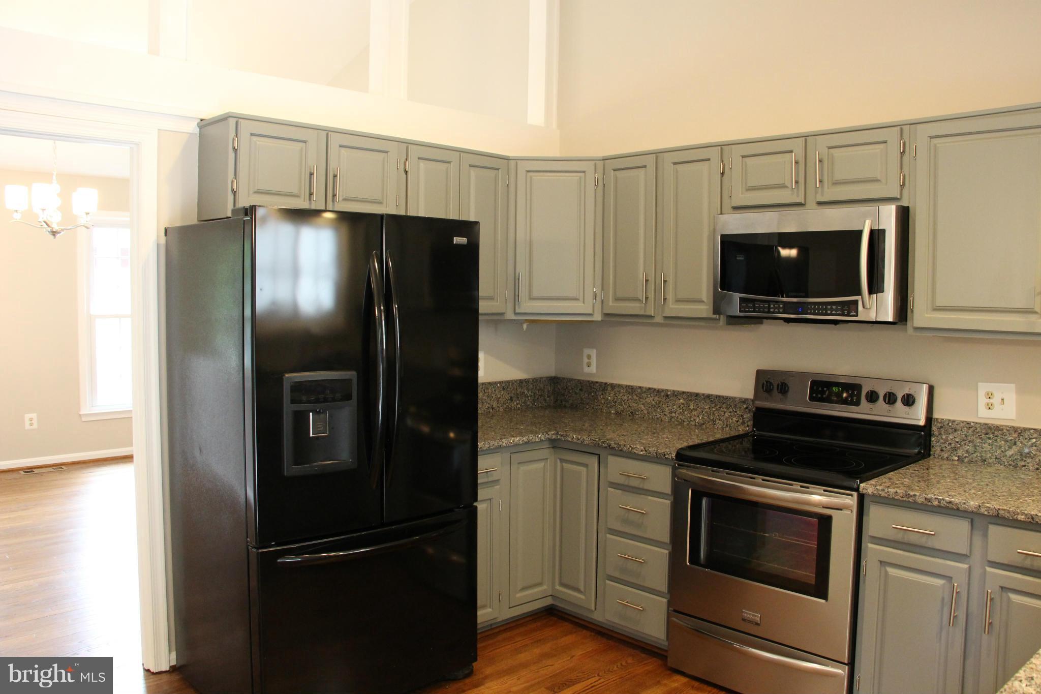 SOUTH RUN OAKS - Residential