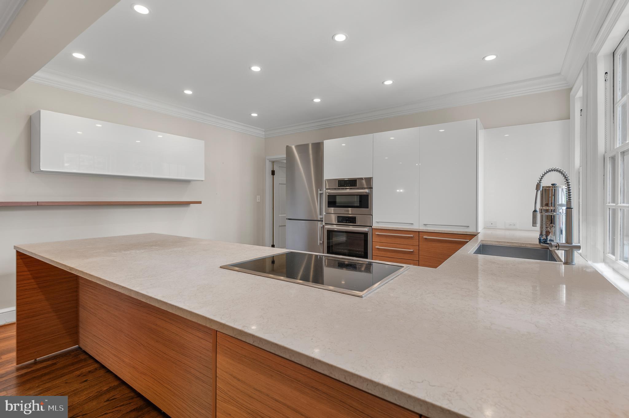 ROLAND PARK - Residential Lease