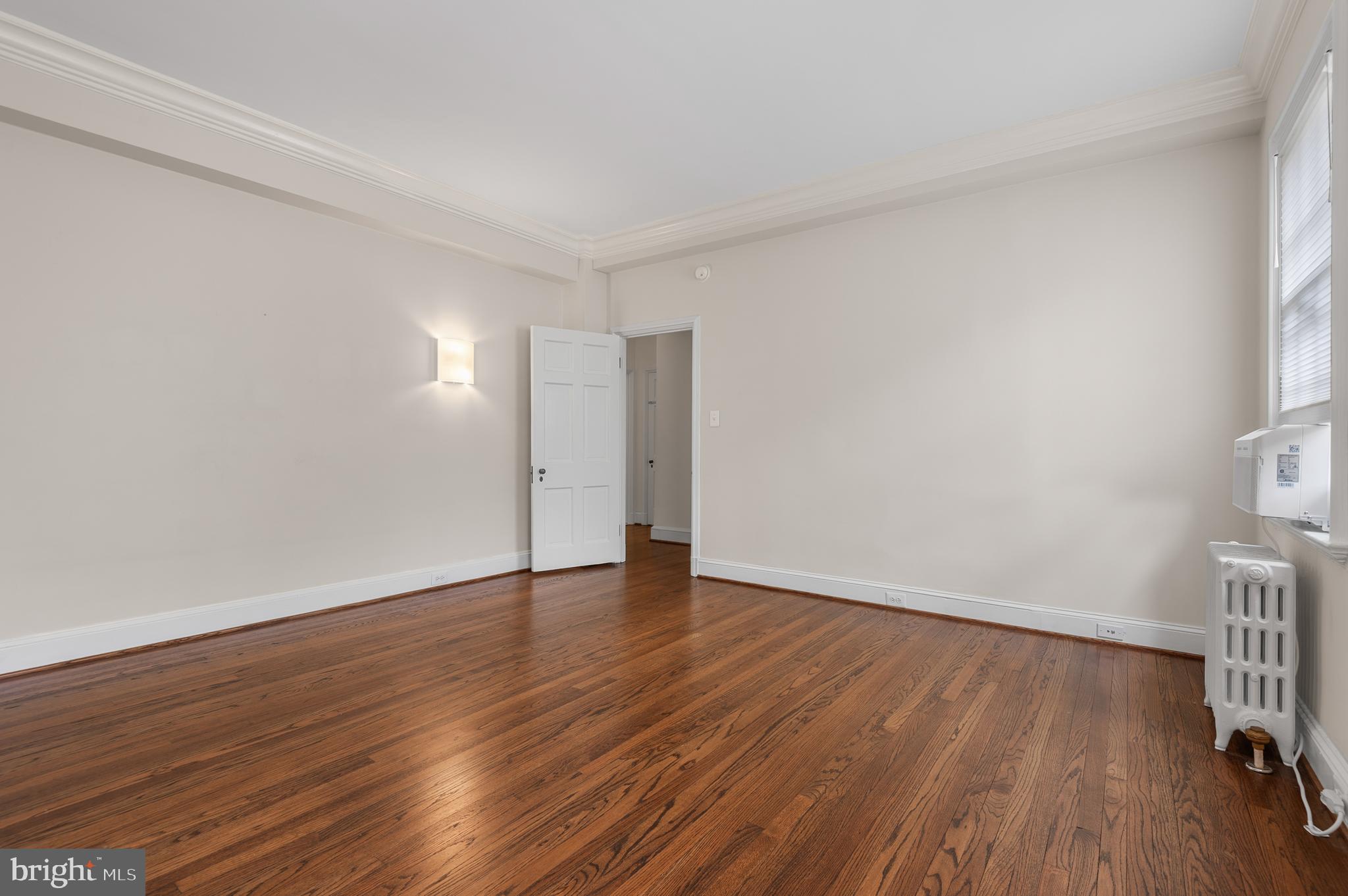 ROLAND PARK - Residential Lease