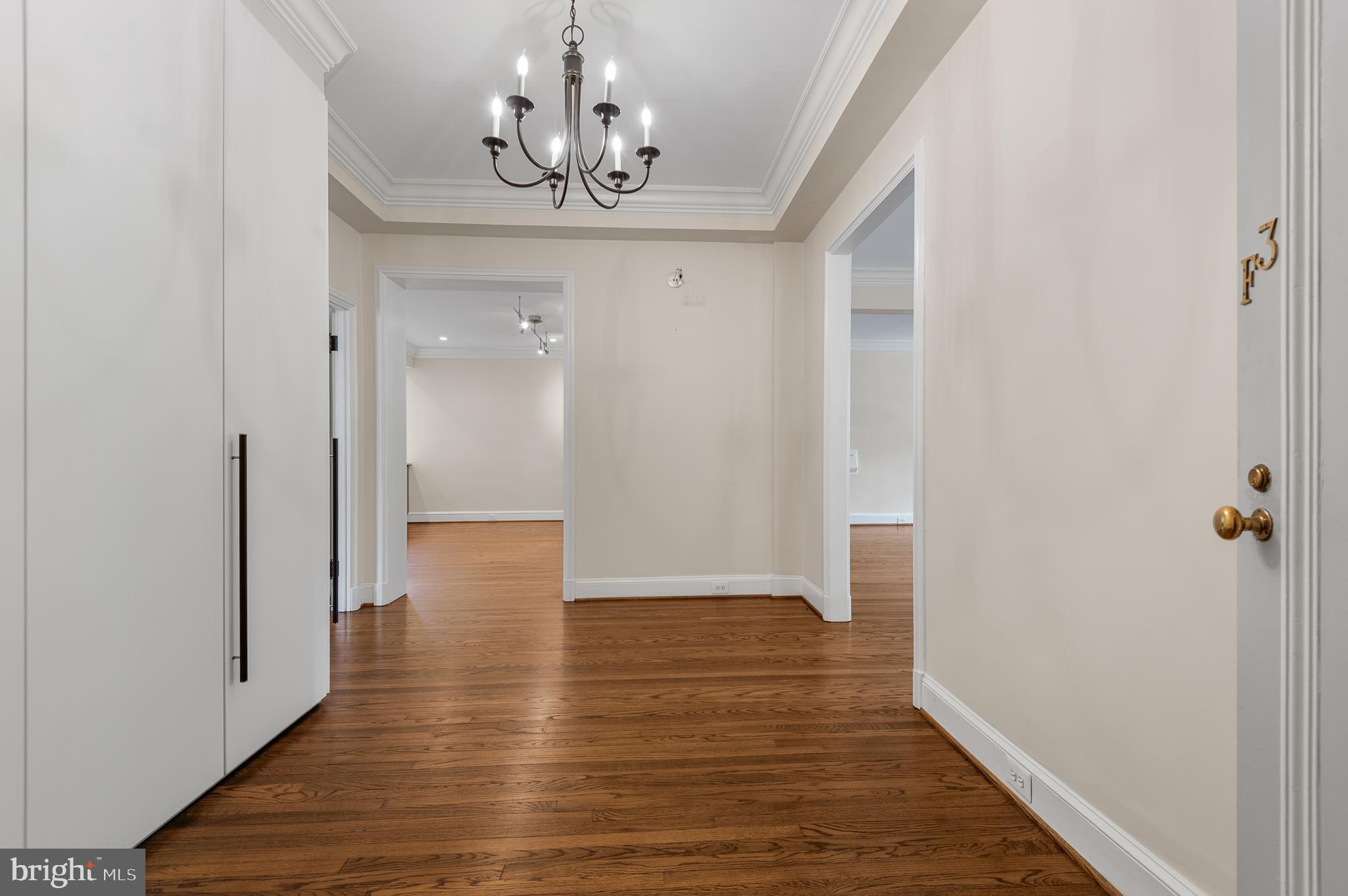 ROLAND PARK - Residential Lease