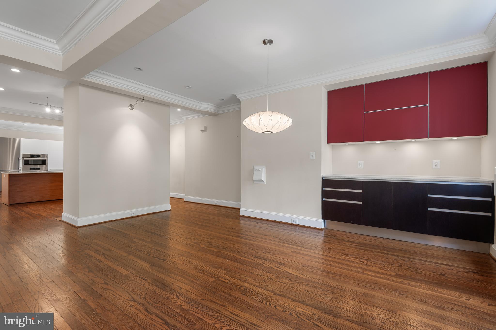 ROLAND PARK - Residential Lease