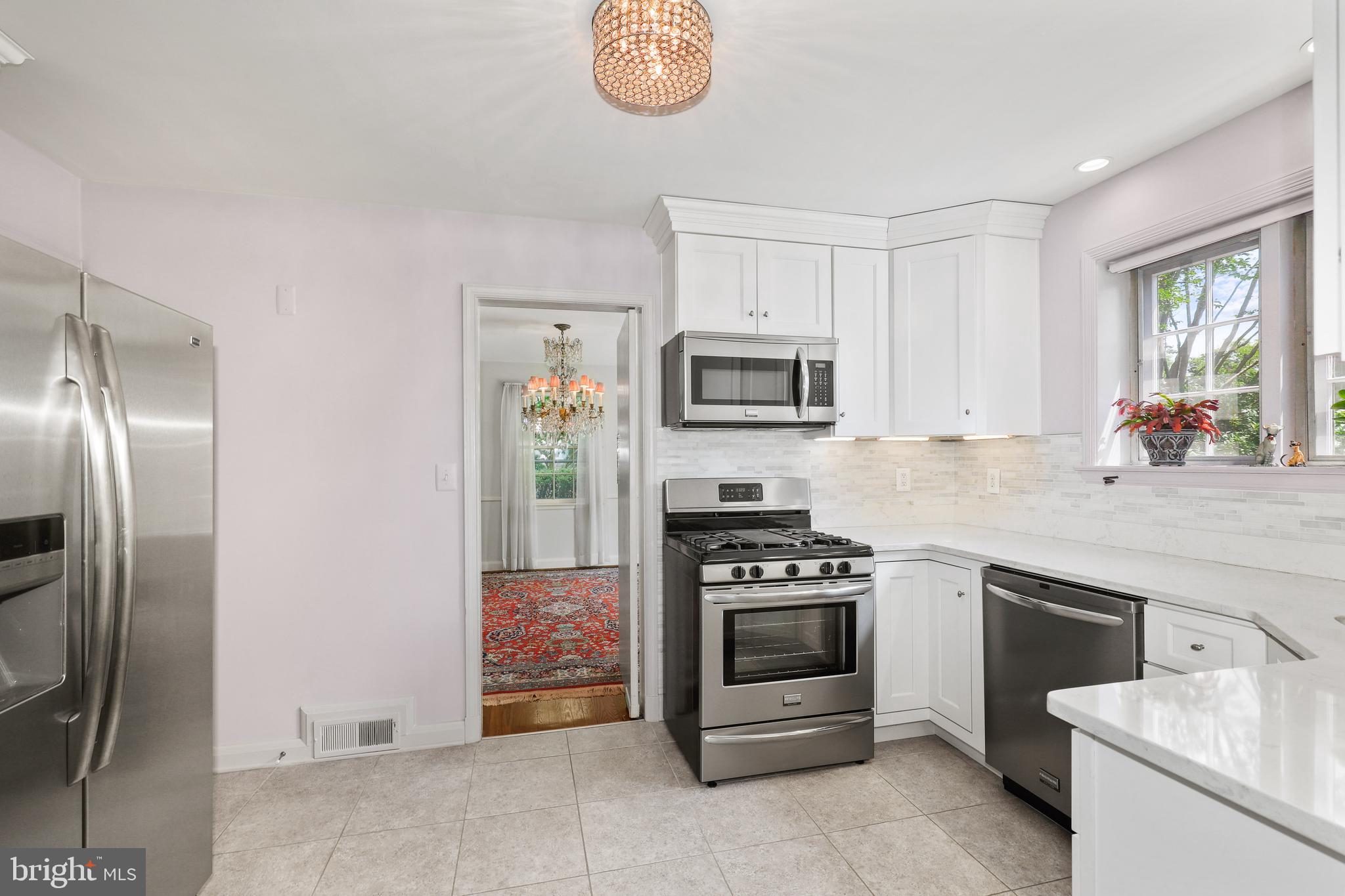 HOMELAND HISTORIC DISTRICT - Residential