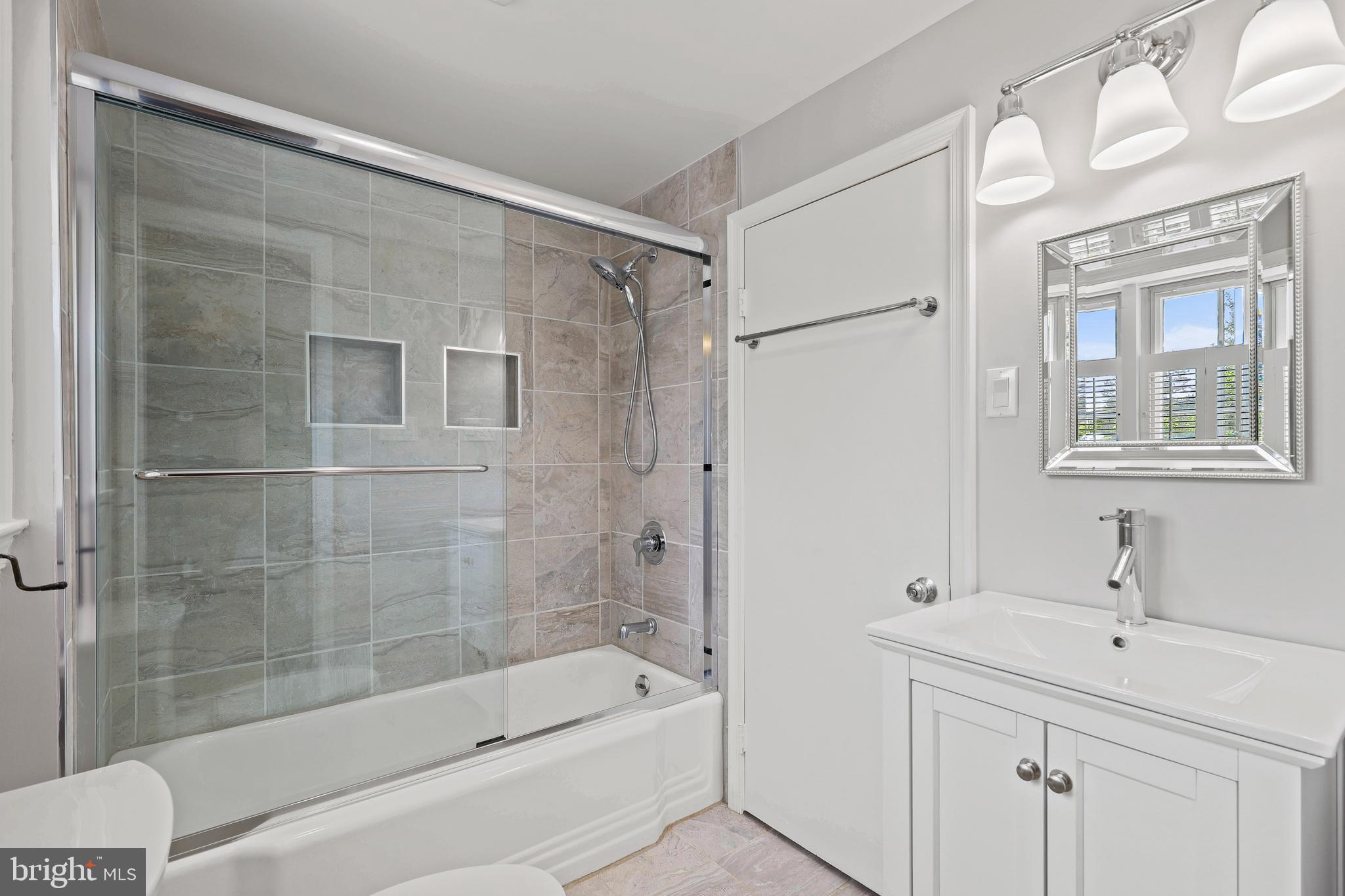 HOMELAND HISTORIC DISTRICT - Residential