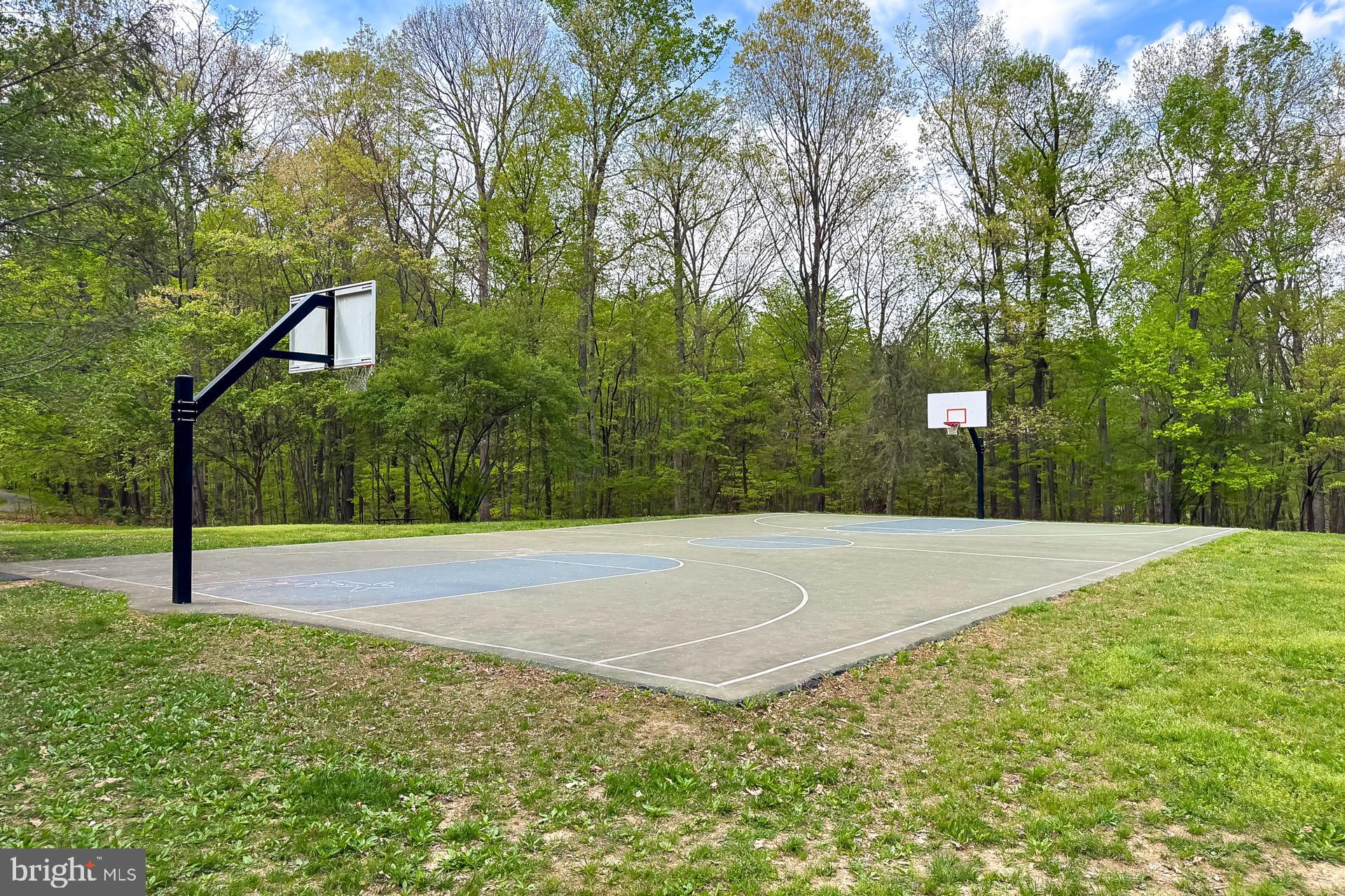 LAKEWOOD HILLS - Residential