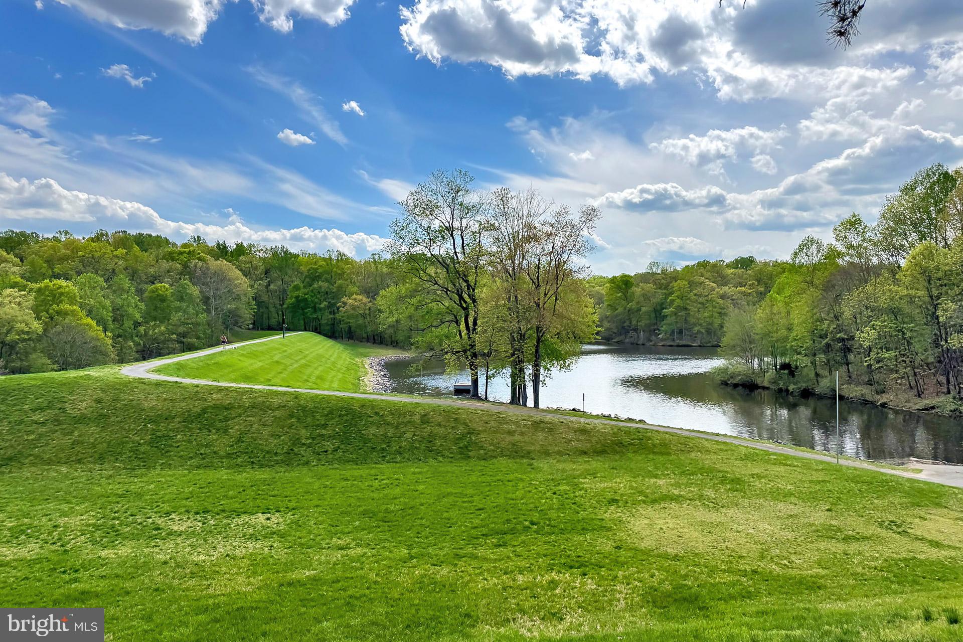 LAKEWOOD HILLS - Residential