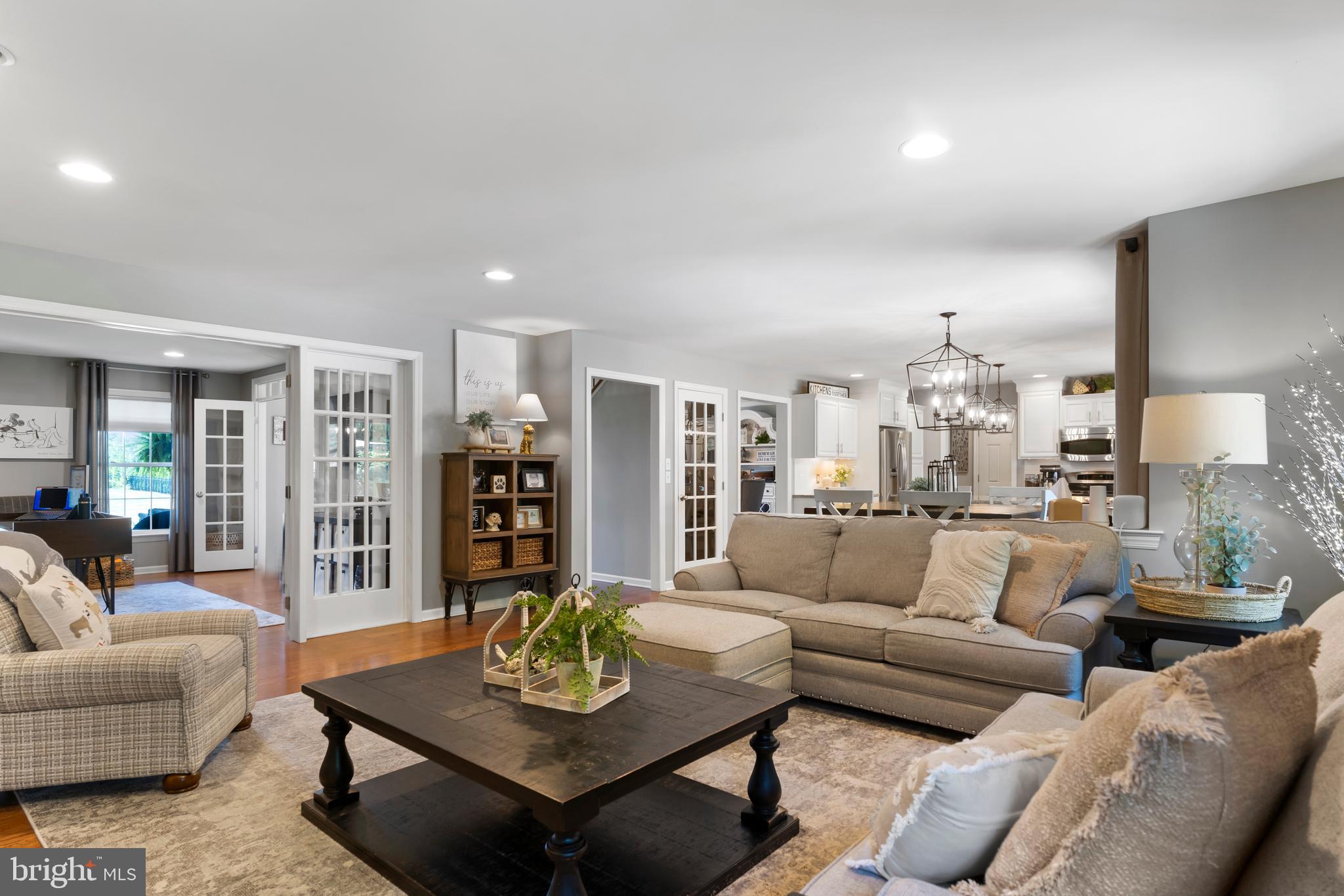 FIELDSTONE - Residential