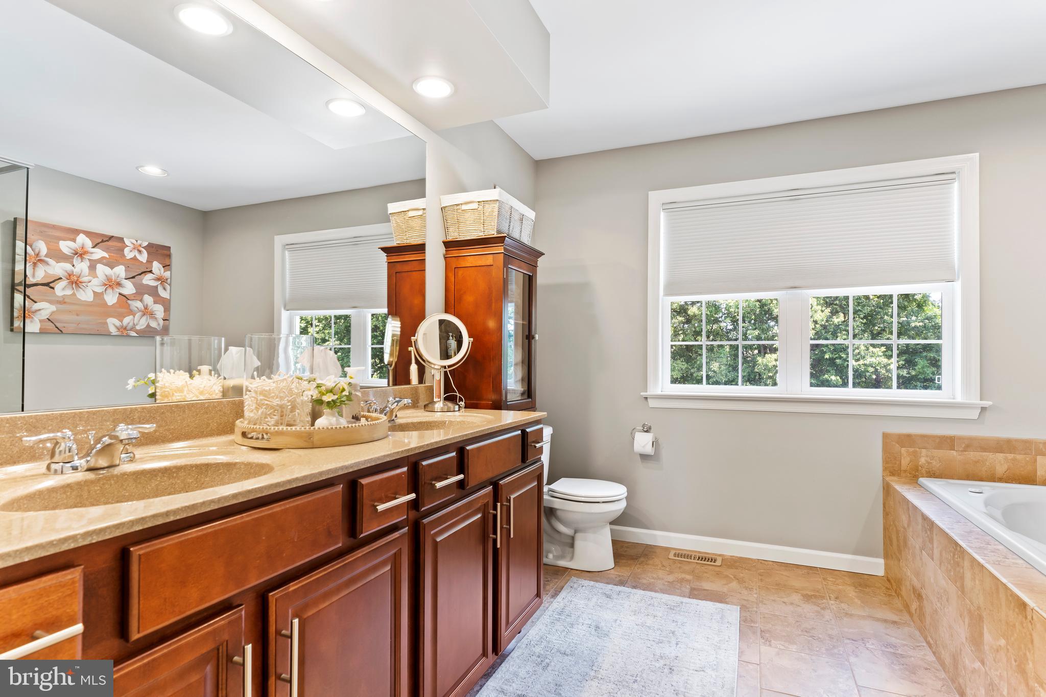 FIELDSTONE - Residential