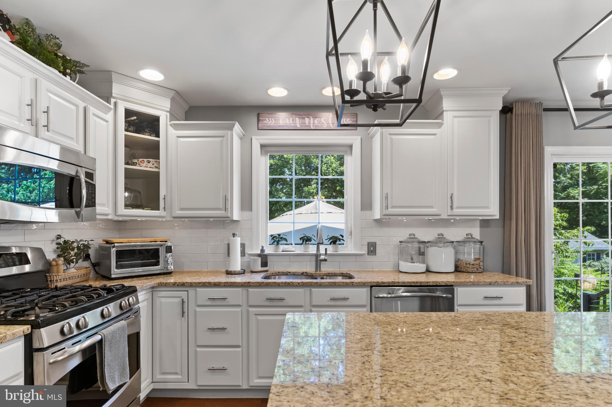 FIELDSTONE - Residential