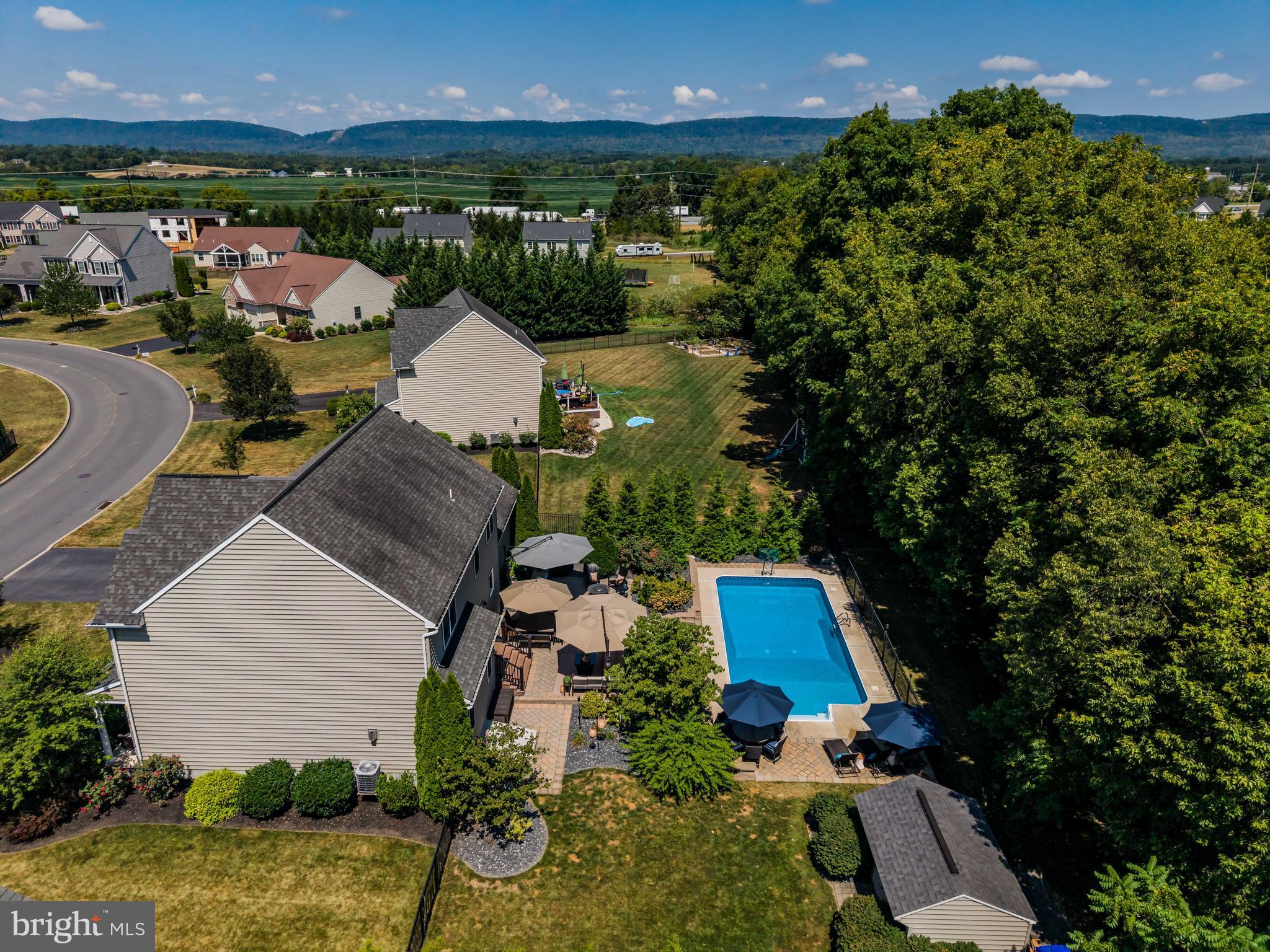 FIELDSTONE - Residential