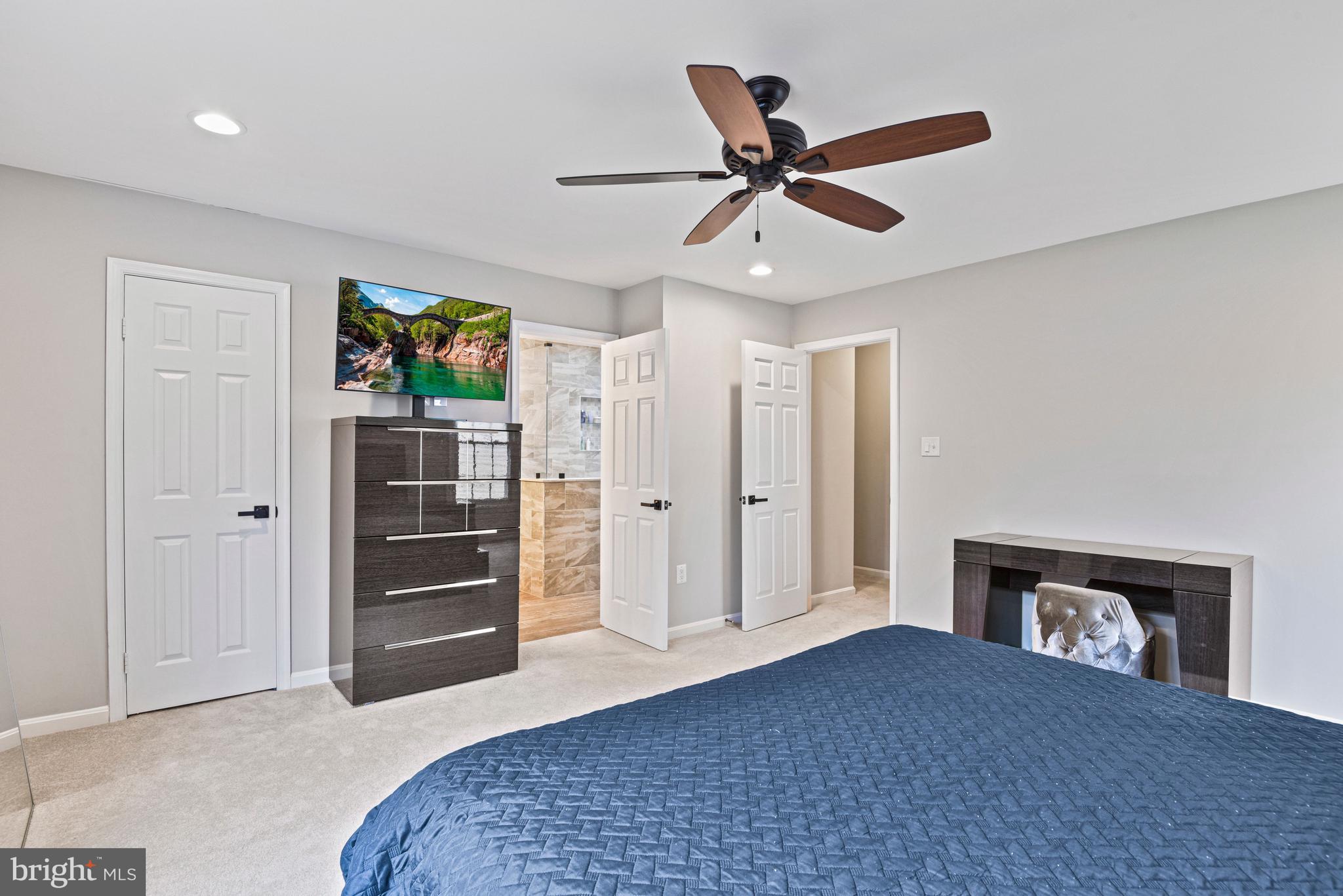 SULLY STATION - Residential