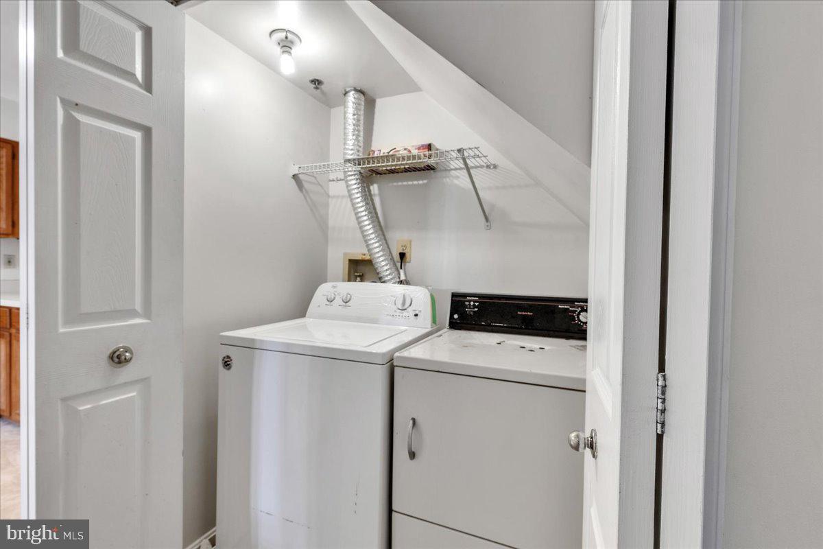 GLENSFORD CONDO - Residential