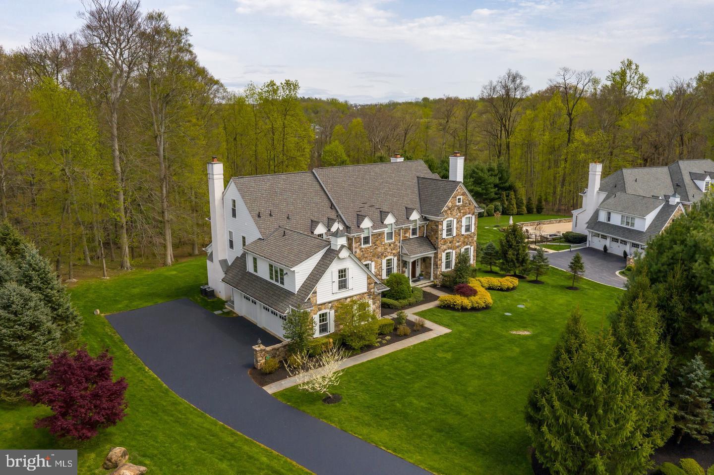 WHITE HORSE - Residential