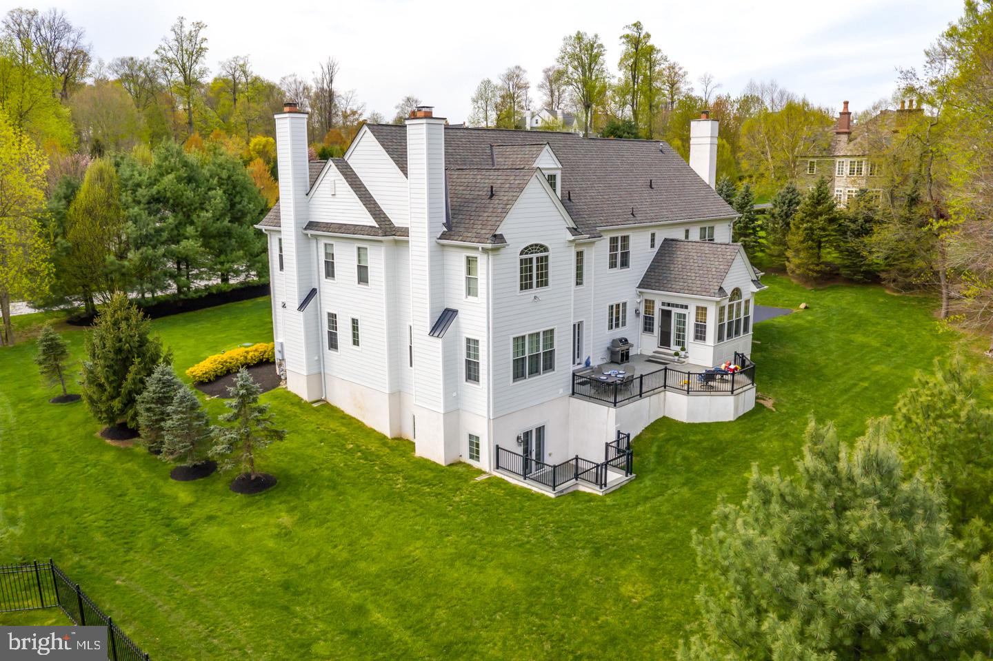 WHITE HORSE - Residential