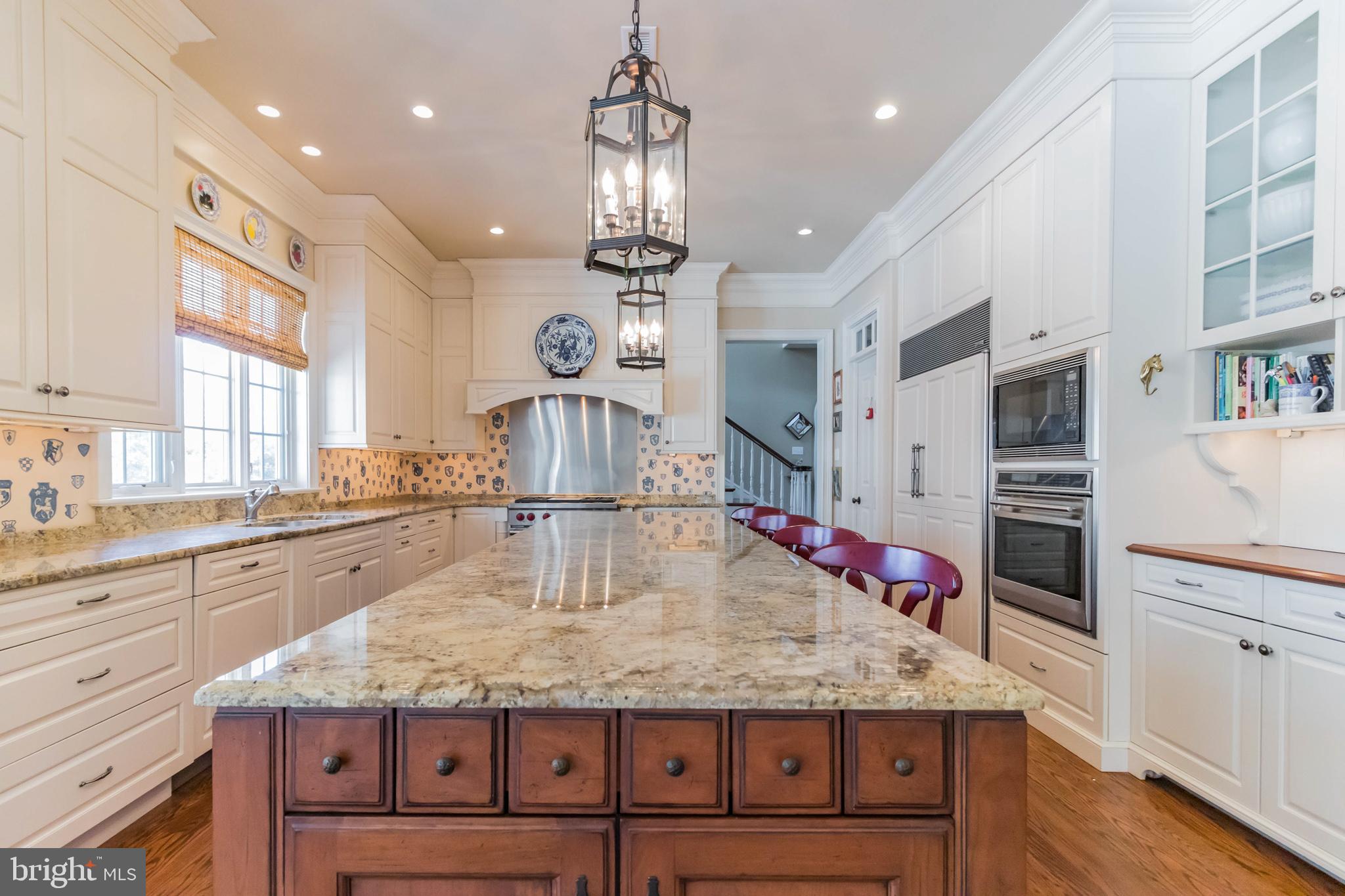 WHITE HORSE - Residential