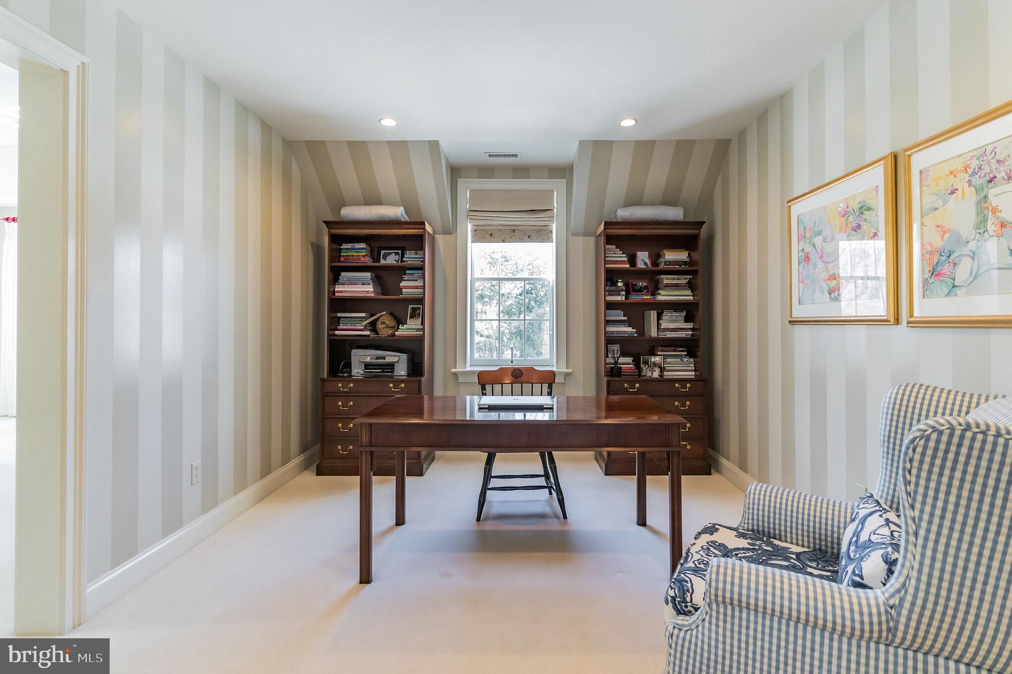 WHITE HORSE - Residential