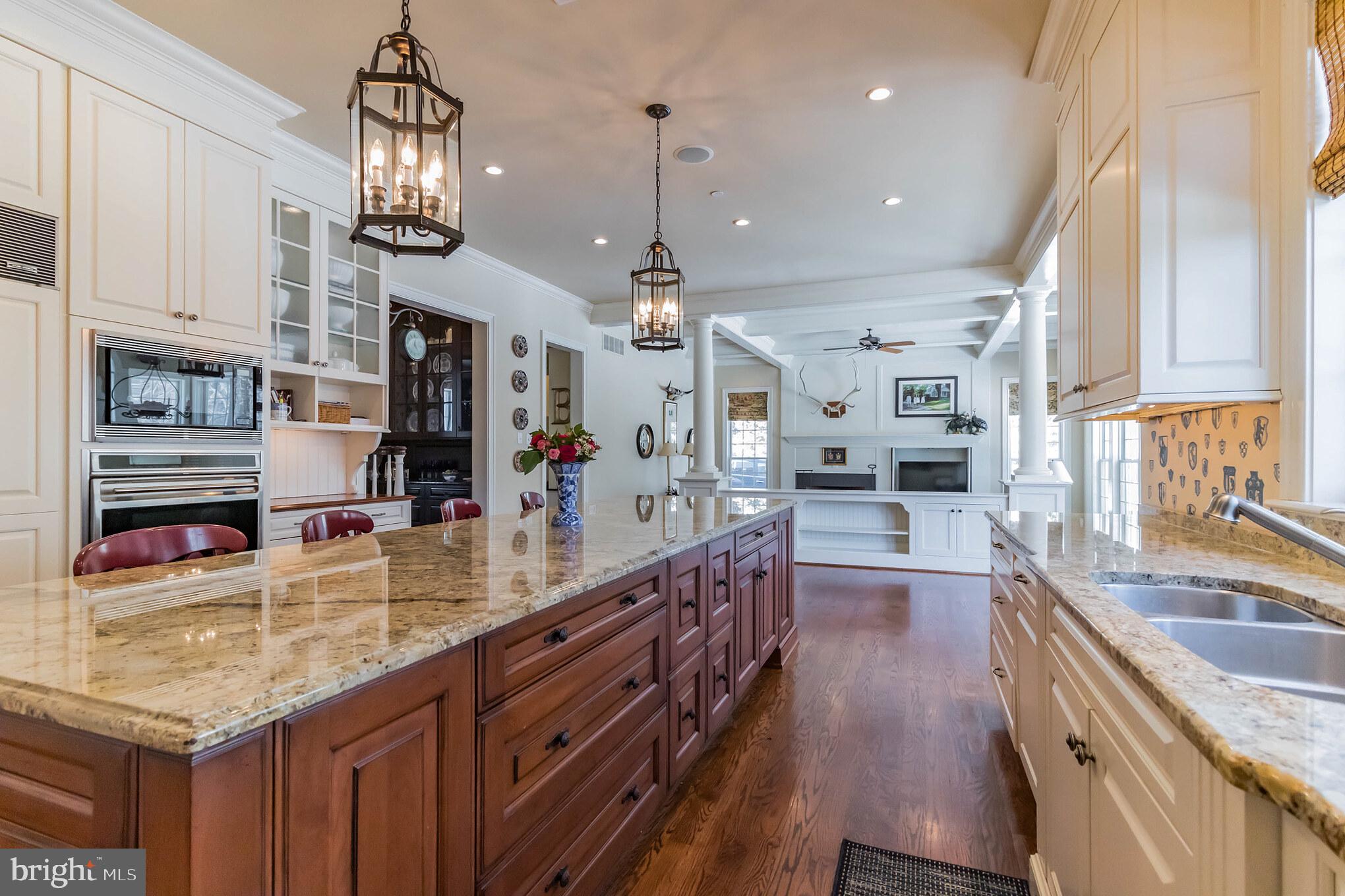 WHITE HORSE - Residential