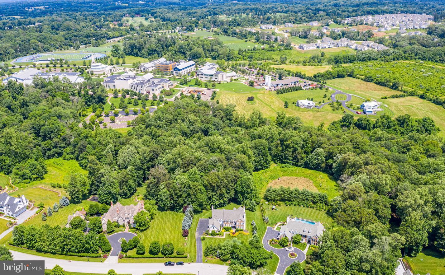 WHITE HORSE - Residential