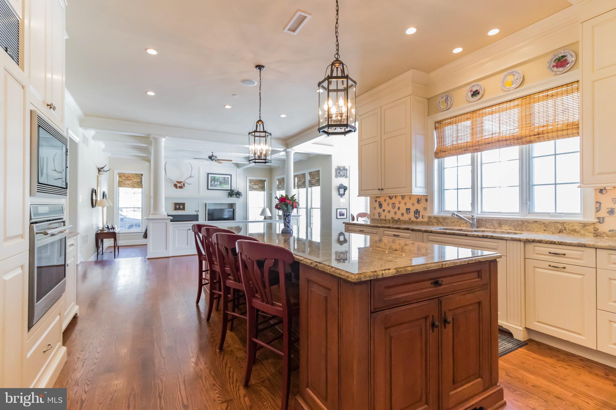 WHITE HORSE - Residential