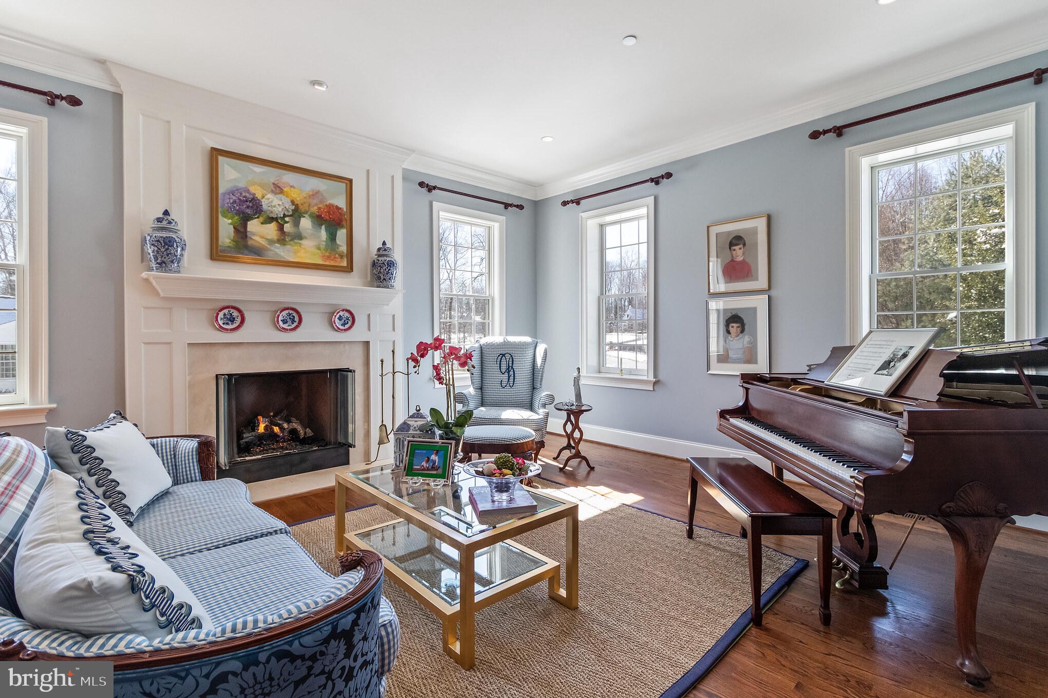 WHITE HORSE - Residential