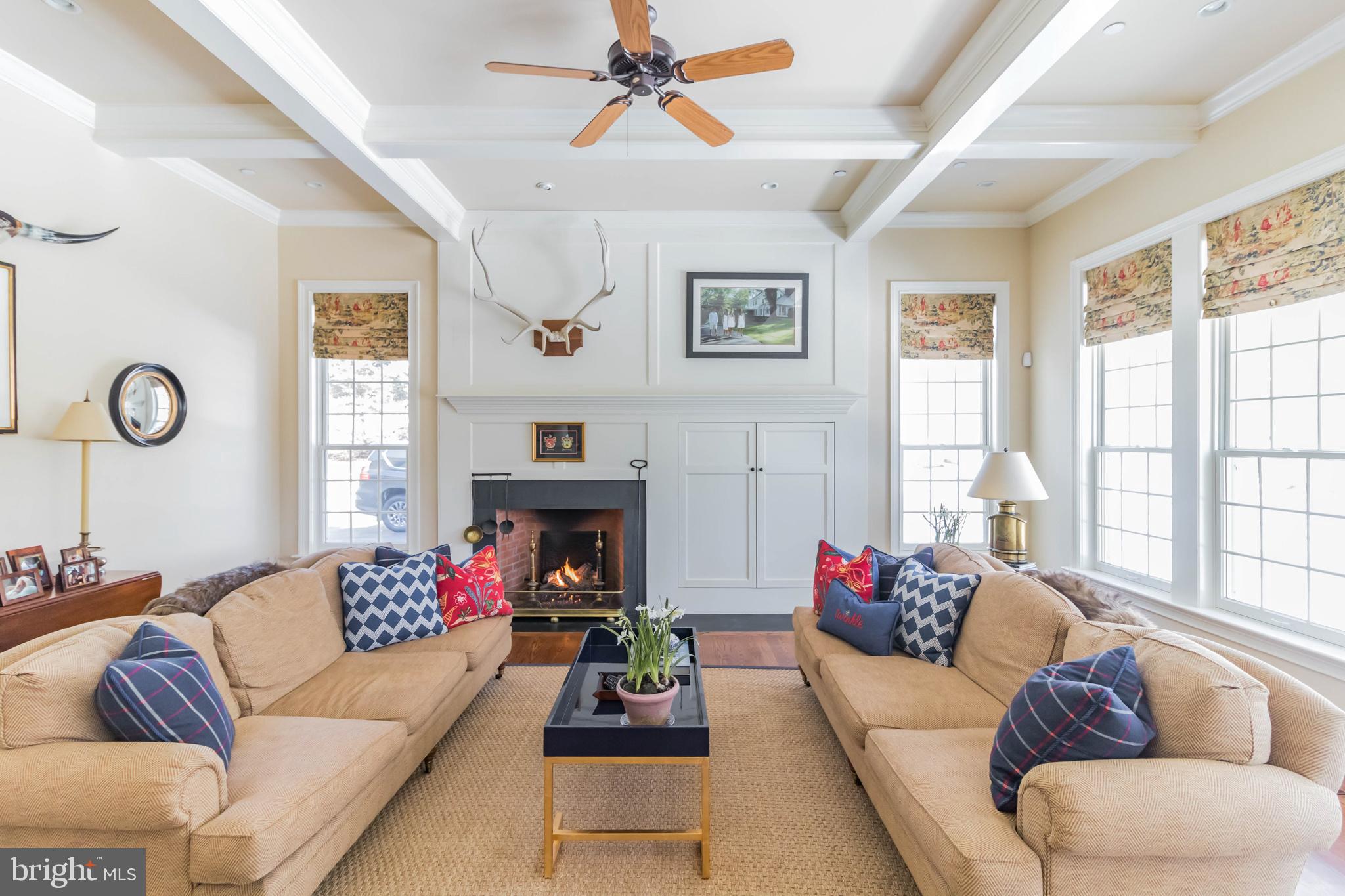 WHITE HORSE - Residential