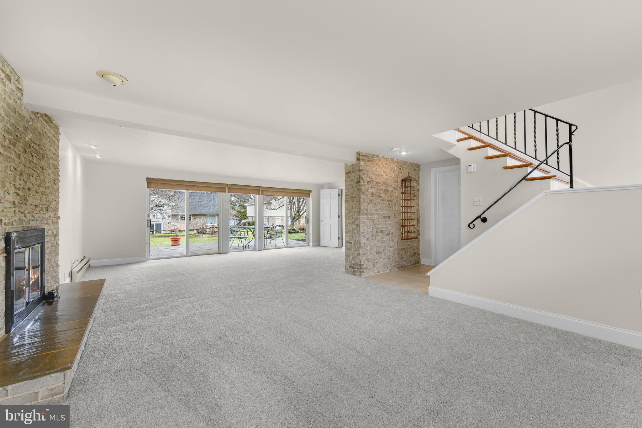 WHITFIELD - Residential