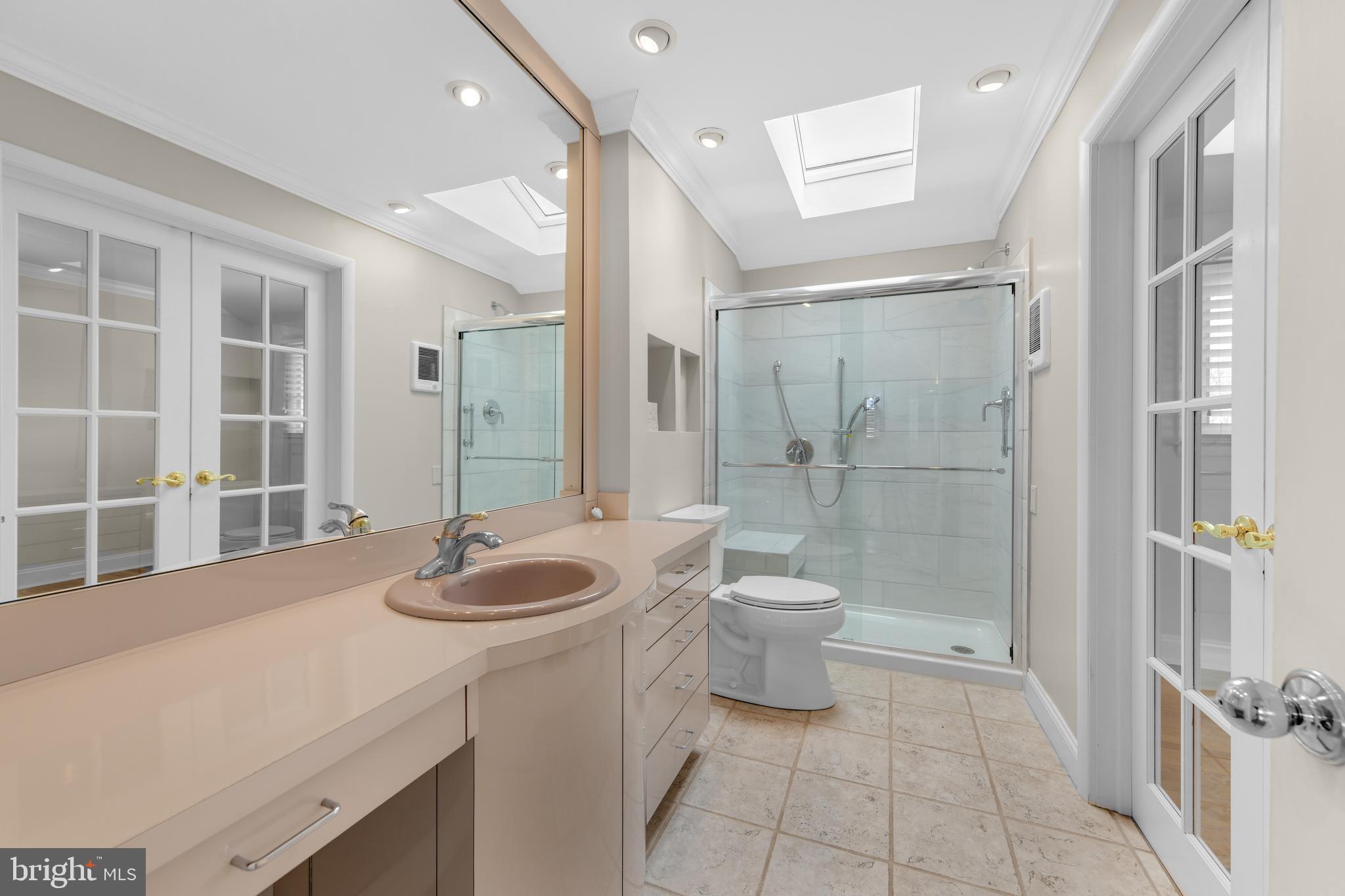WHITFIELD - Residential