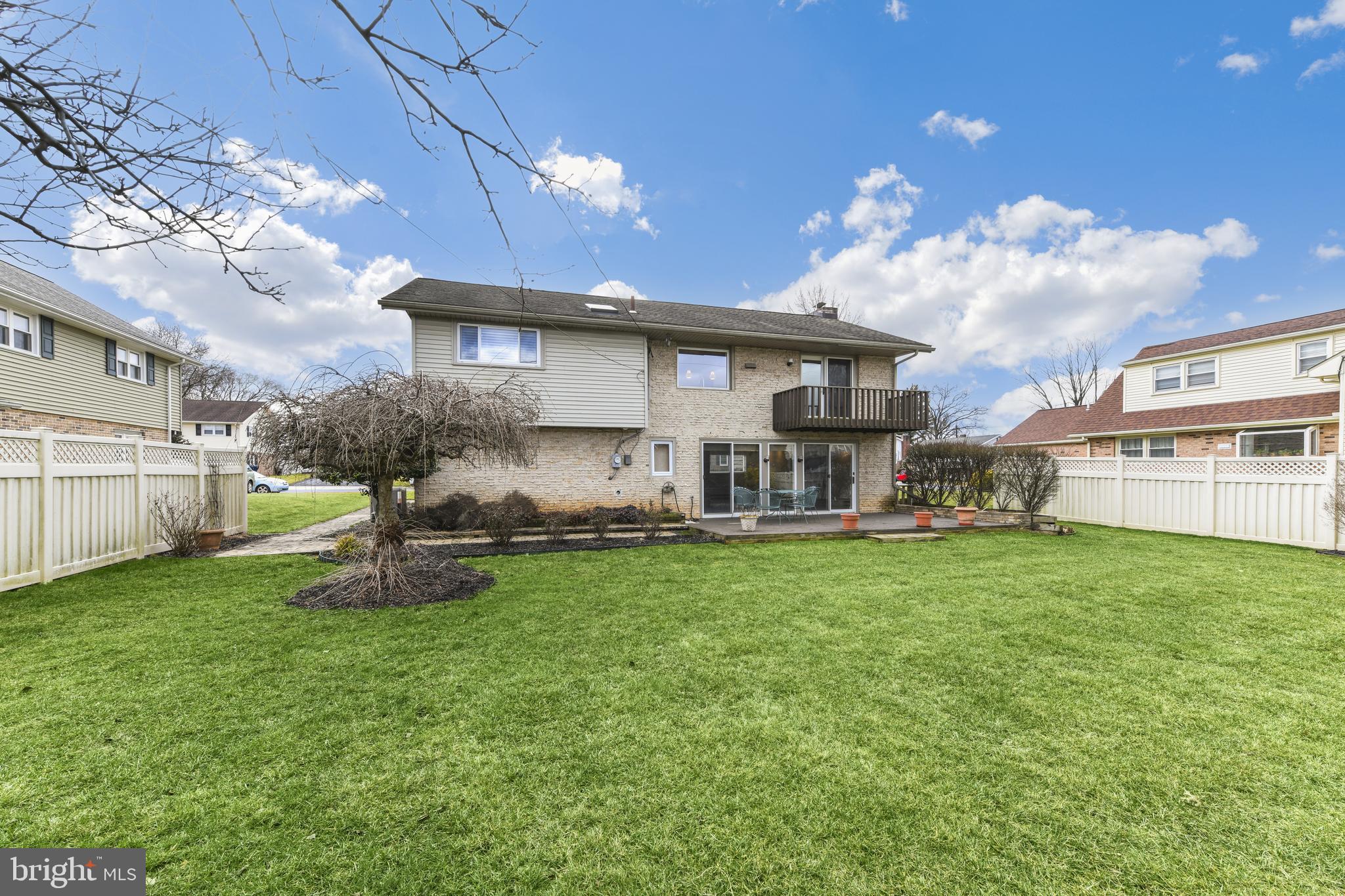 WHITFIELD - Residential