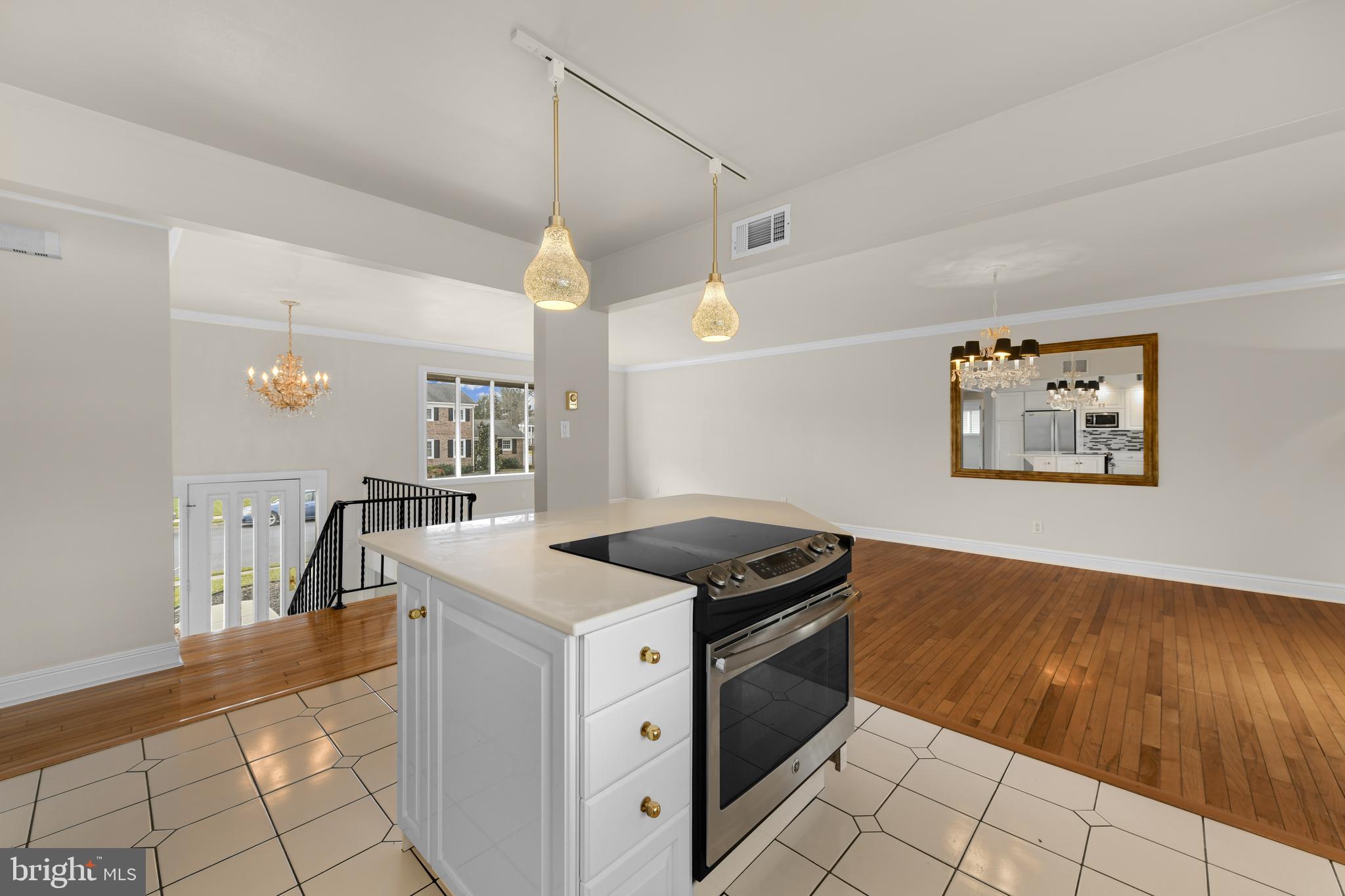 WHITFIELD - Residential