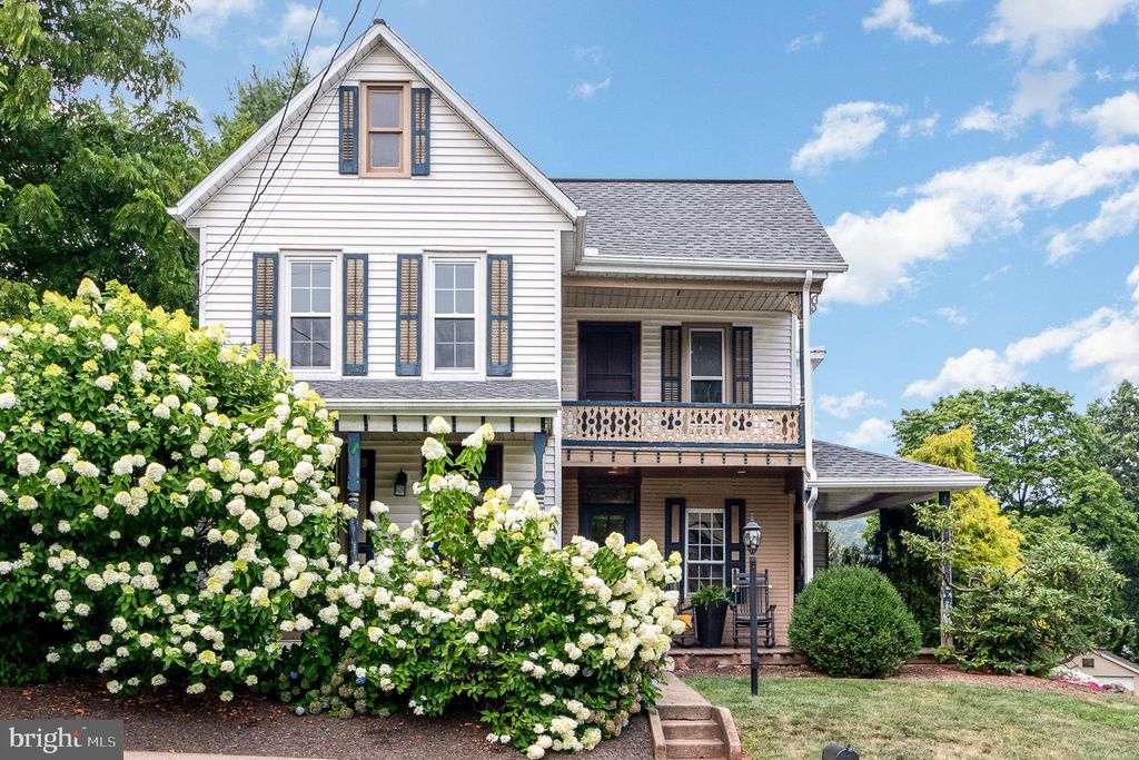 Photo of 731 Hopeland Road, Lititz, PA 17543 (MLS # PALA2054716)