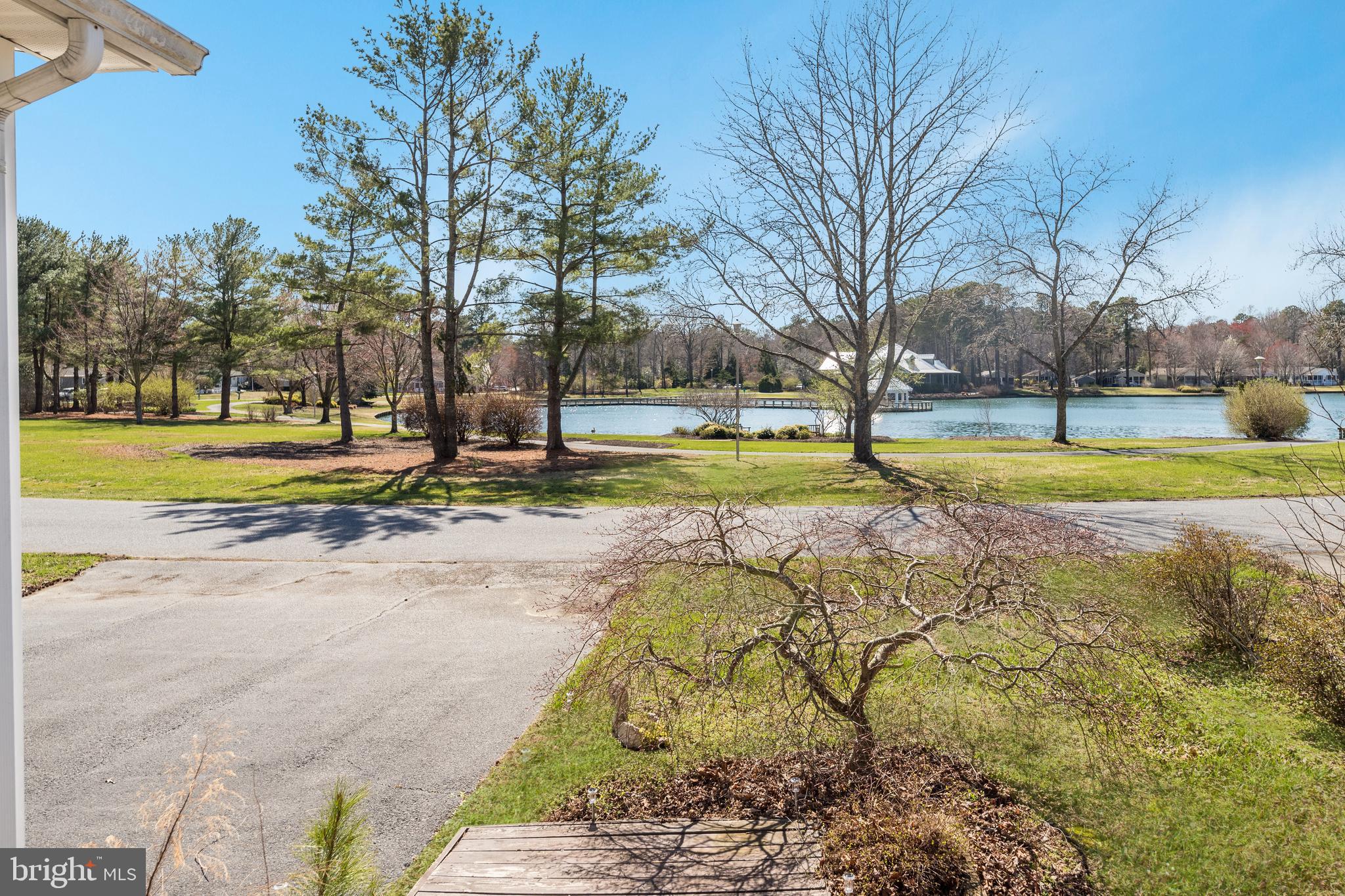 33198 LAKESHORE CIRCLE