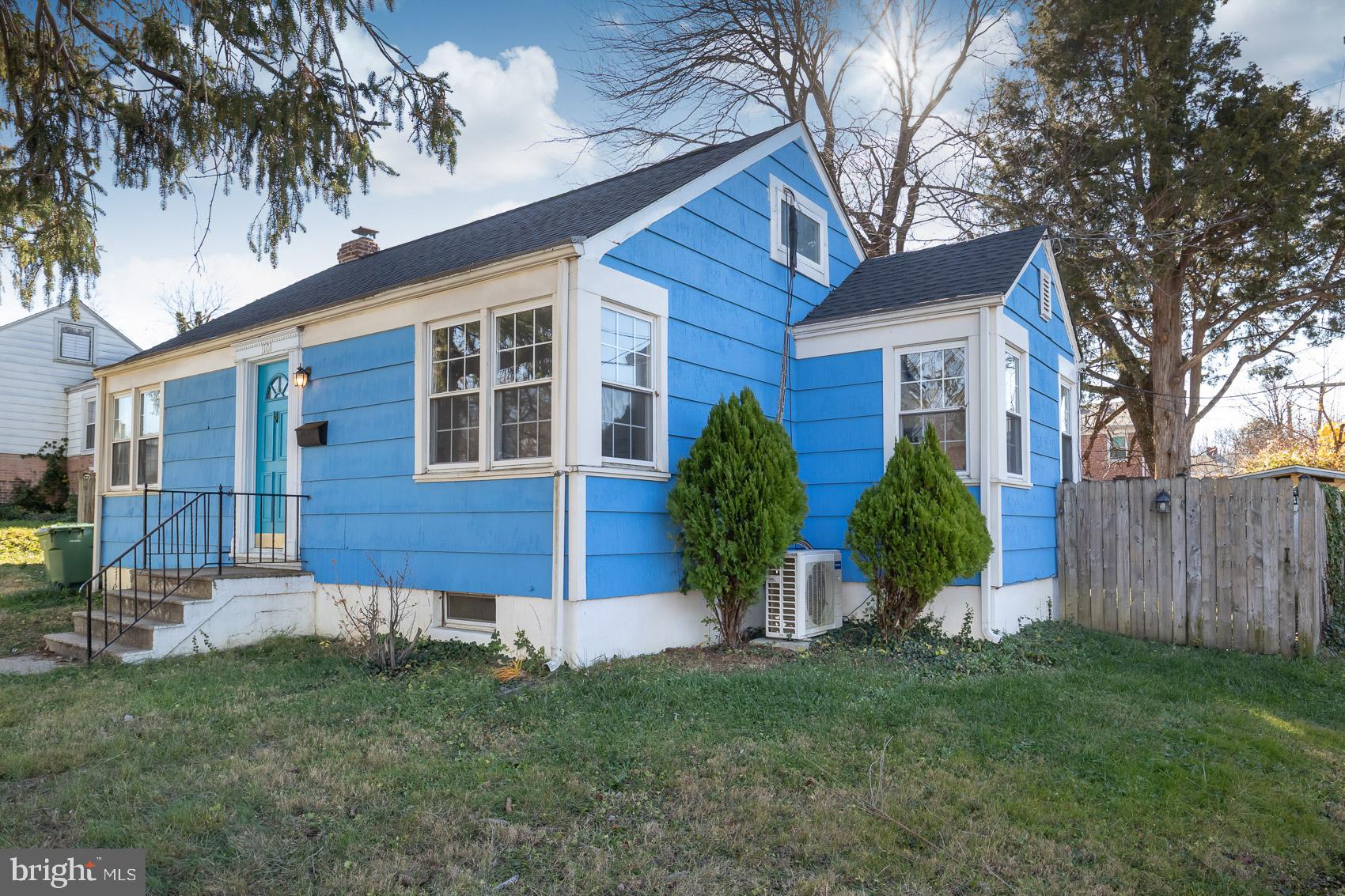 GLEN OAKS - Residential