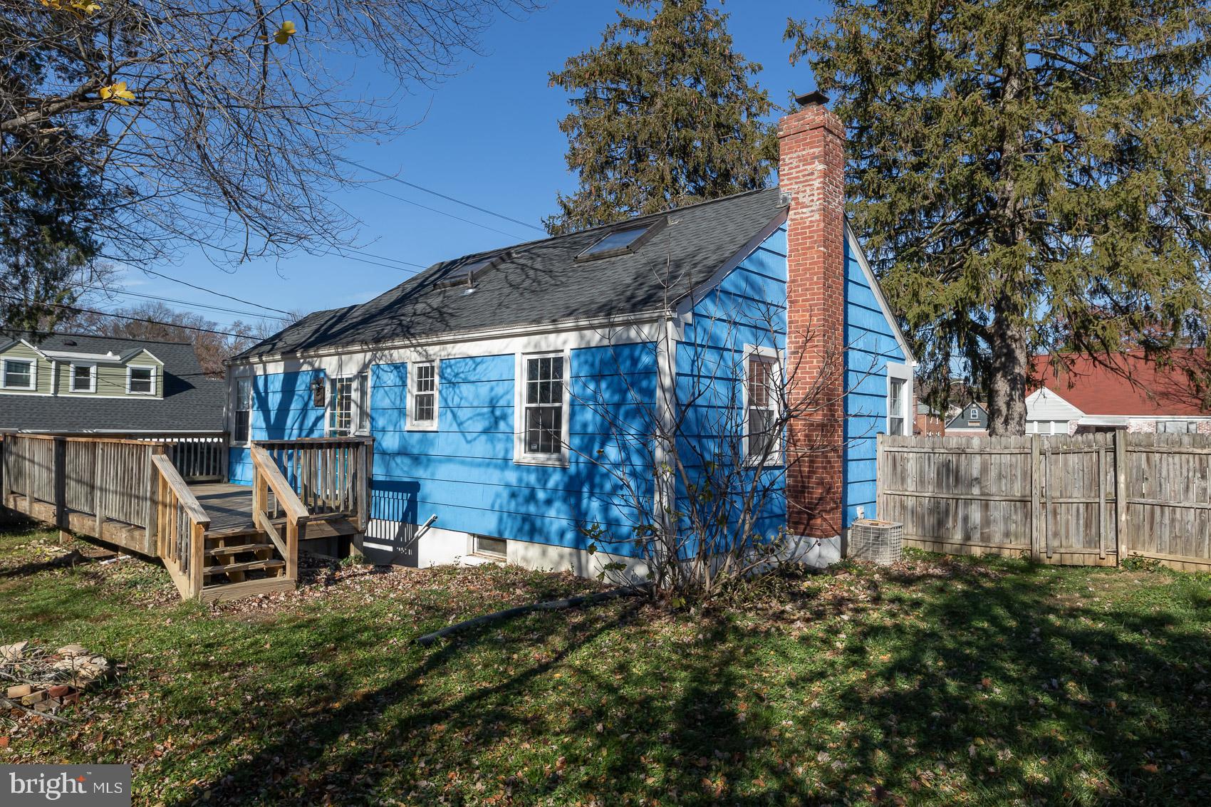 GLEN OAKS - Residential