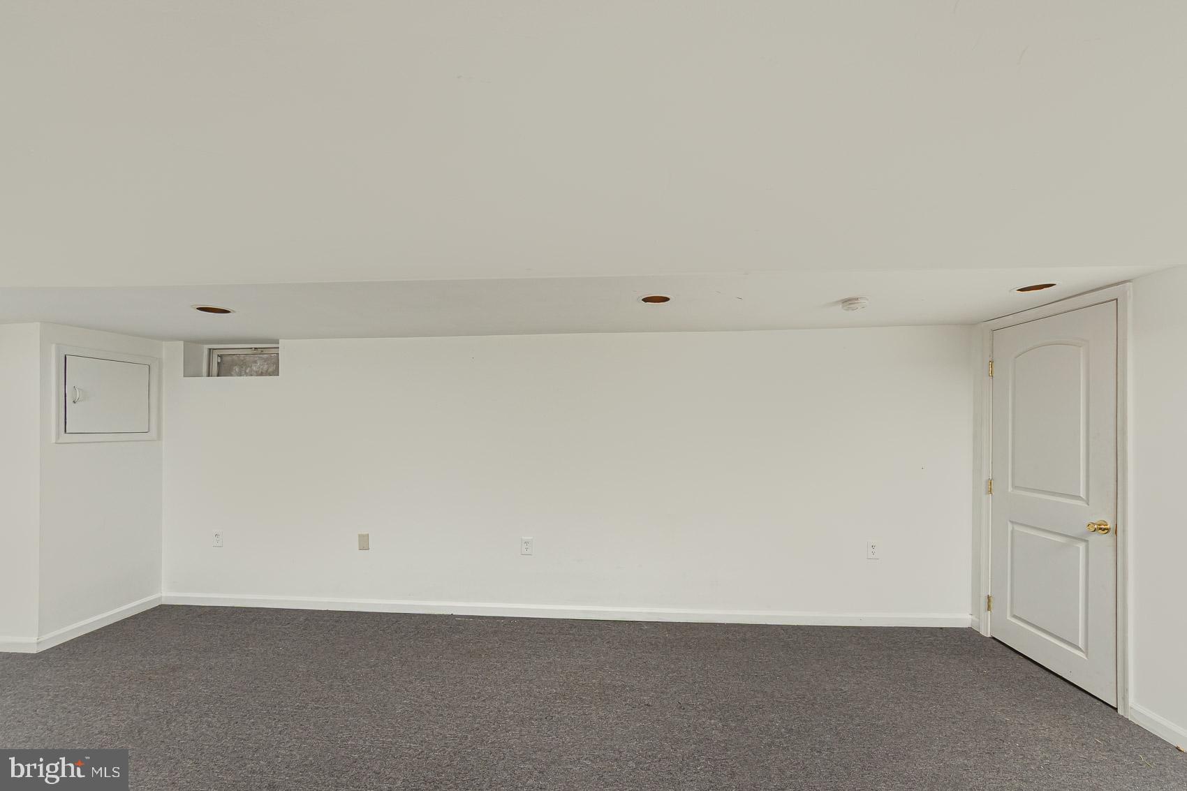 GLEN OAKS - Residential